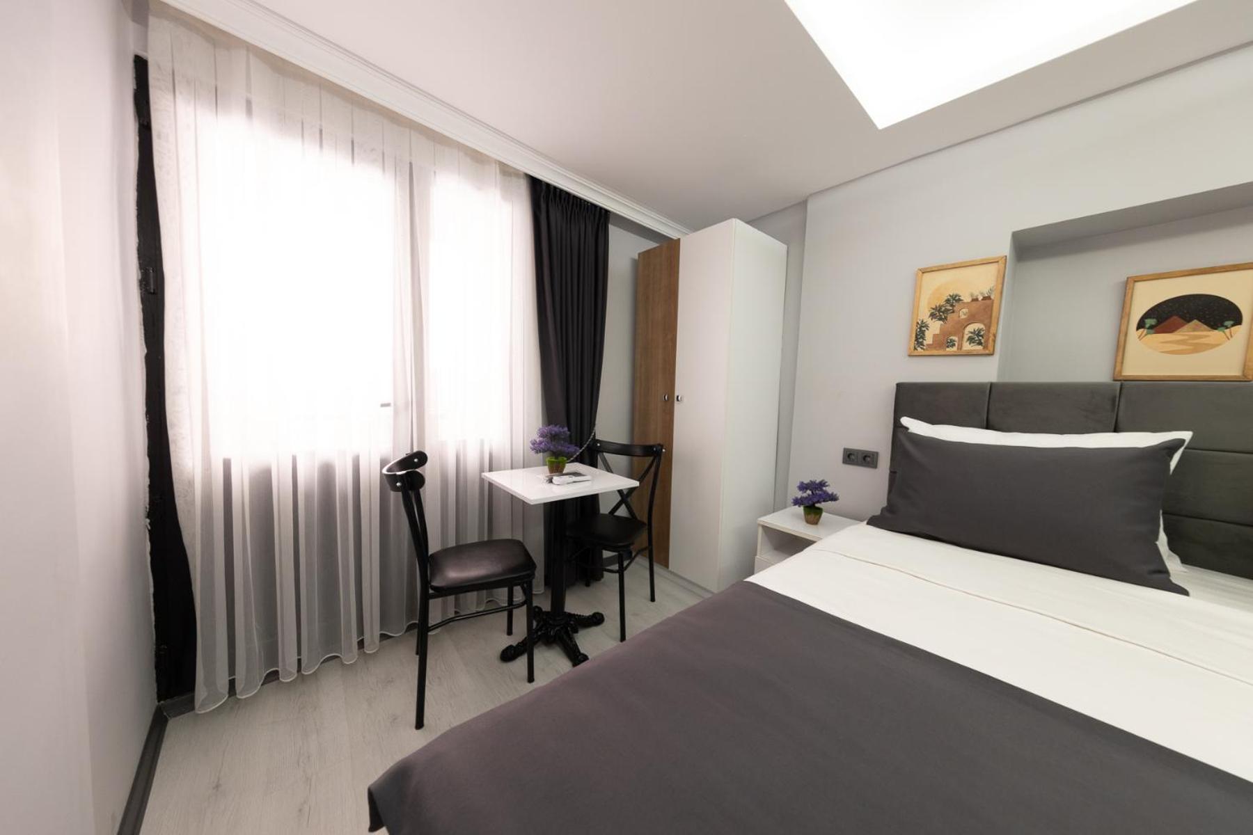 Aya Langa Aparthotel