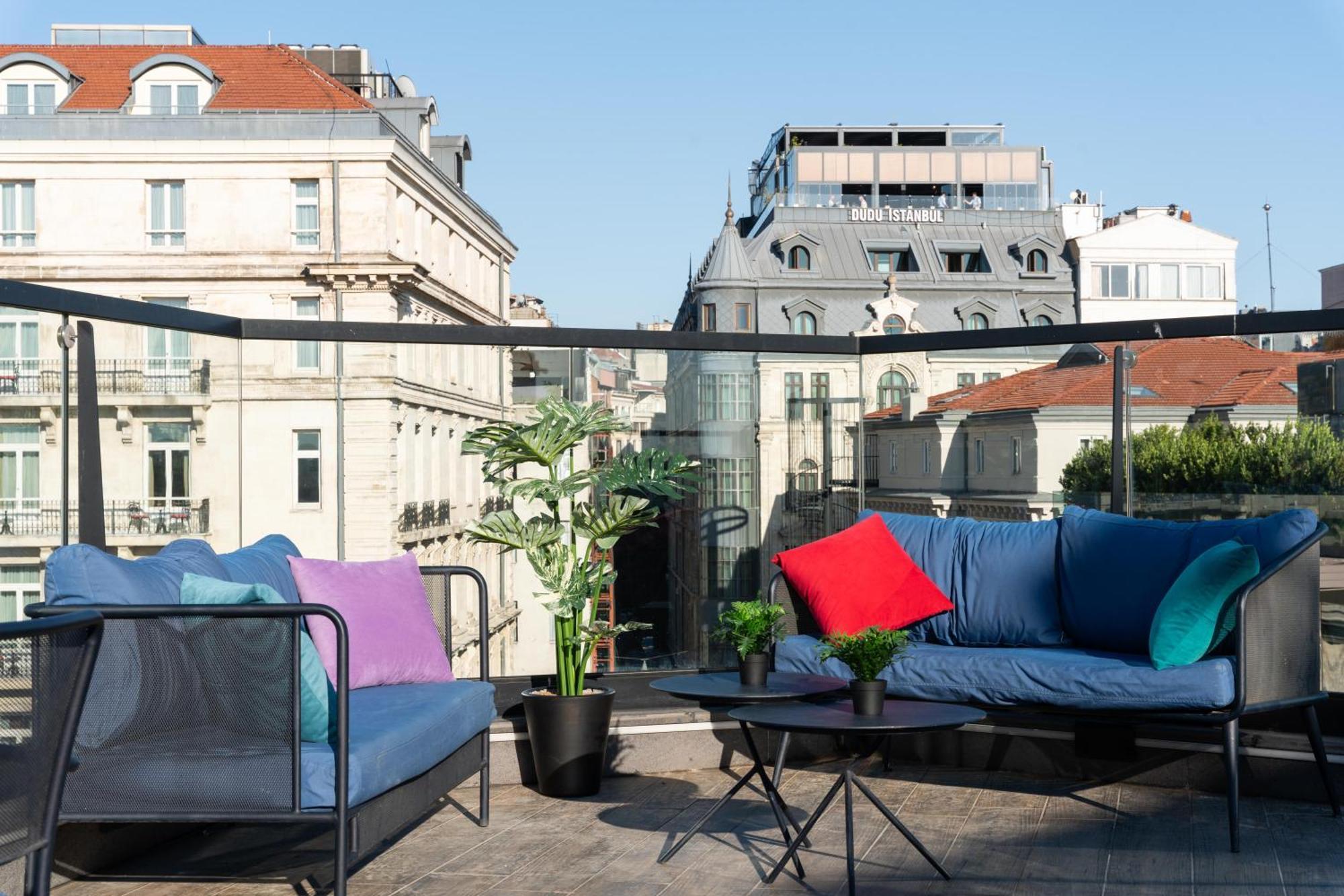 The Central House Galata Hostel Istanbul