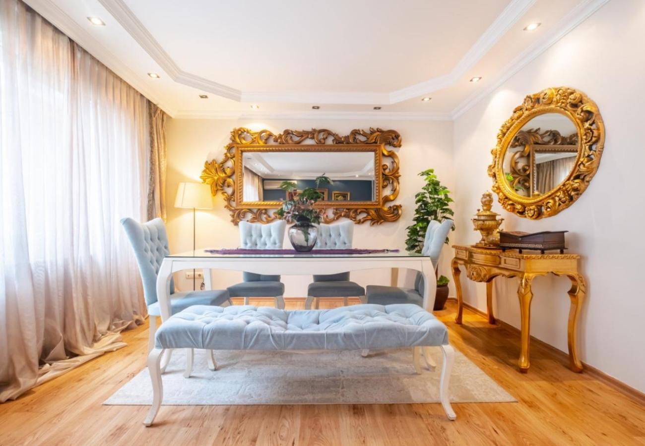 Exclusive Flat With Balcony In Nisantasi Apartamento Istambul