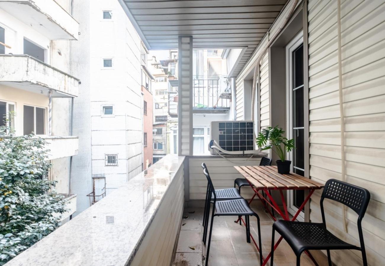 Apartamento Exclusive Flat With Balcony In Nisantasi Istambul