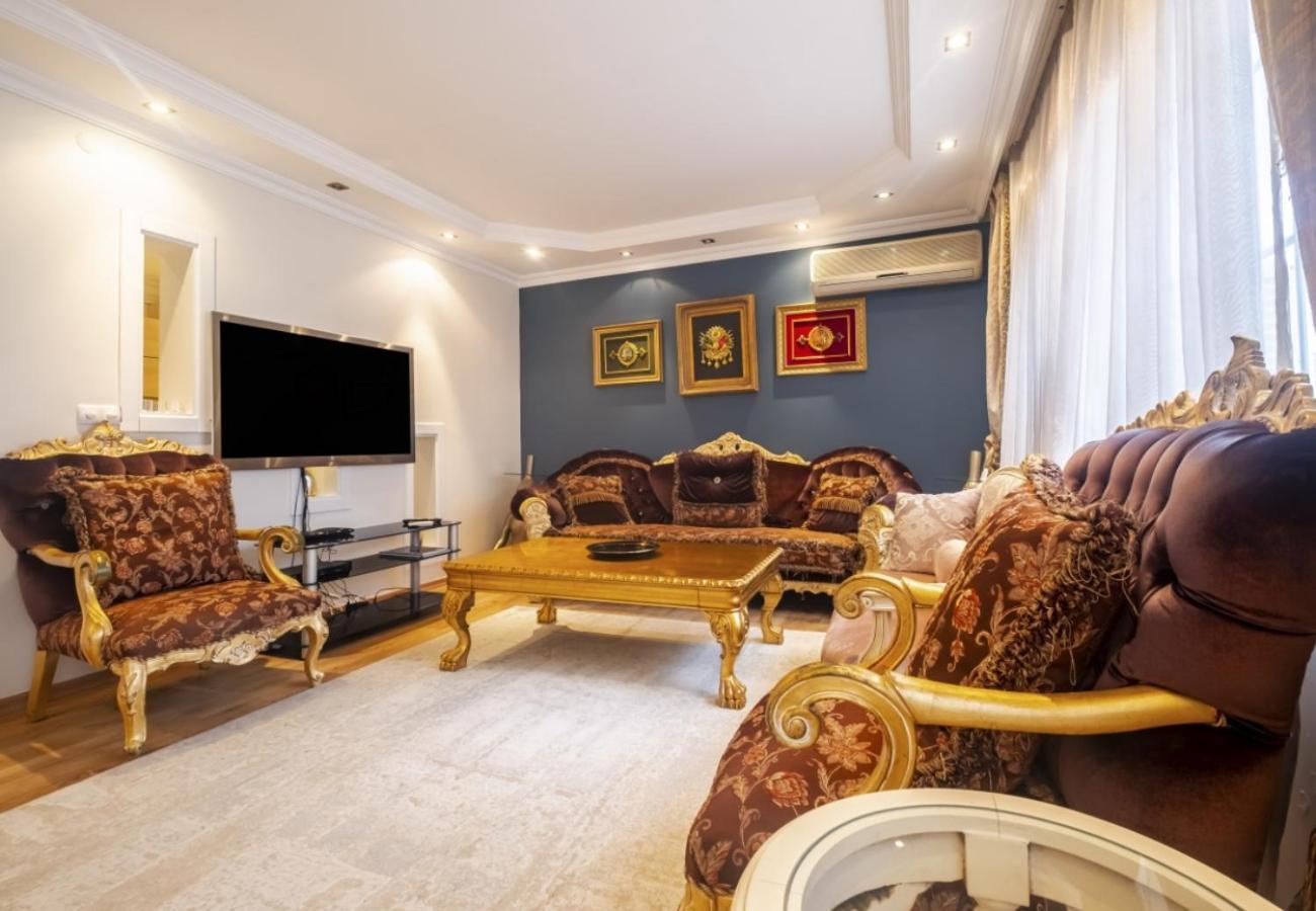 Exclusive Flat With Balcony In Nisantasi
