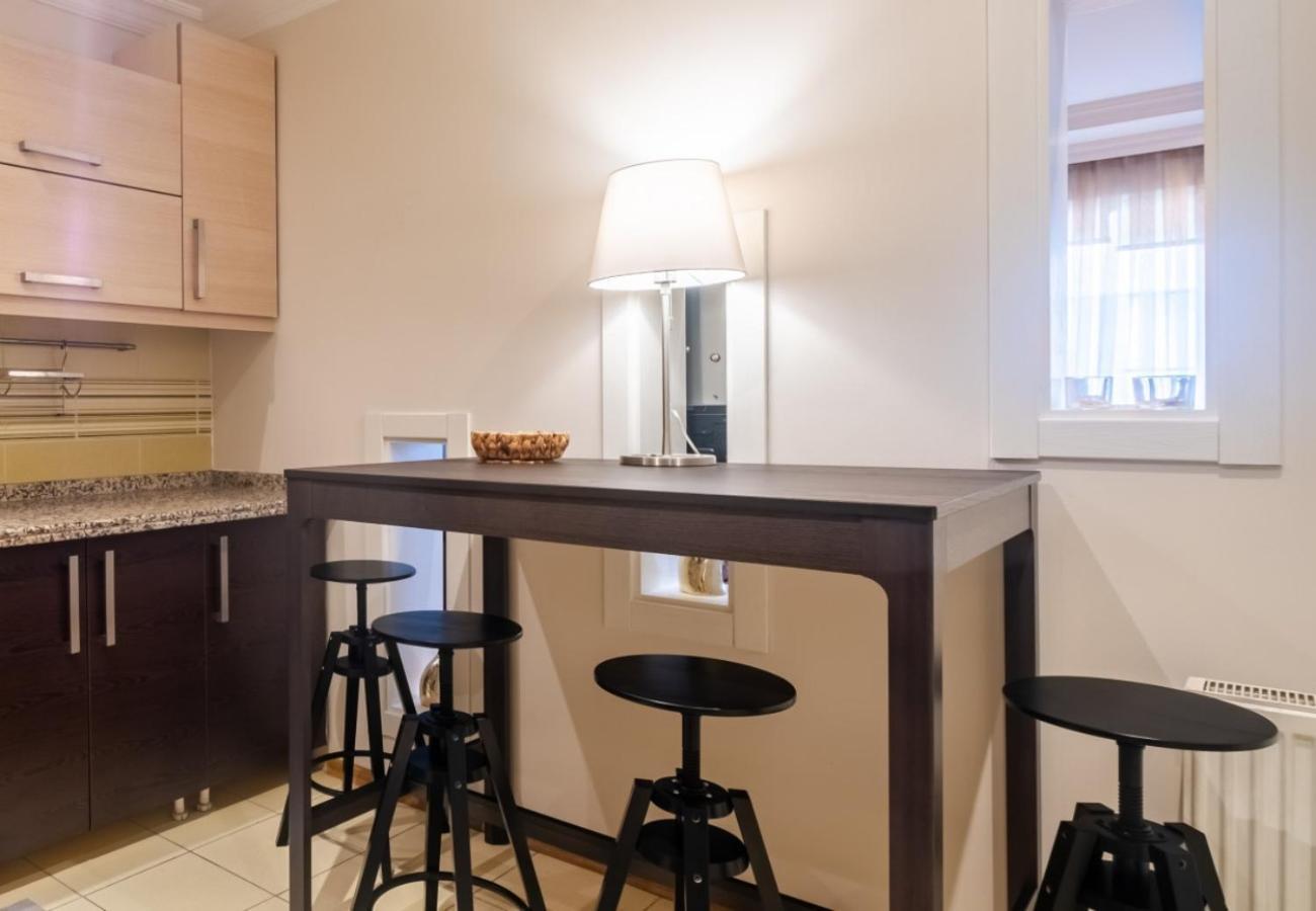 Exclusive Flat With Balcony In Nisantasi Apartamento Istambul