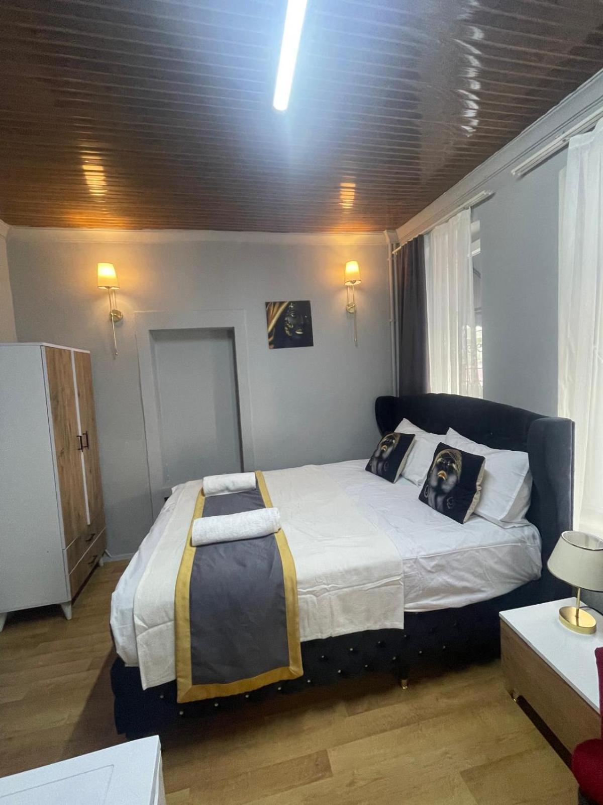 Aparthotel Nefti Red *
