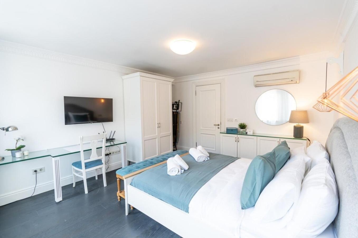 Apartment Stylish Duplex In Beyolu With Private Terrace