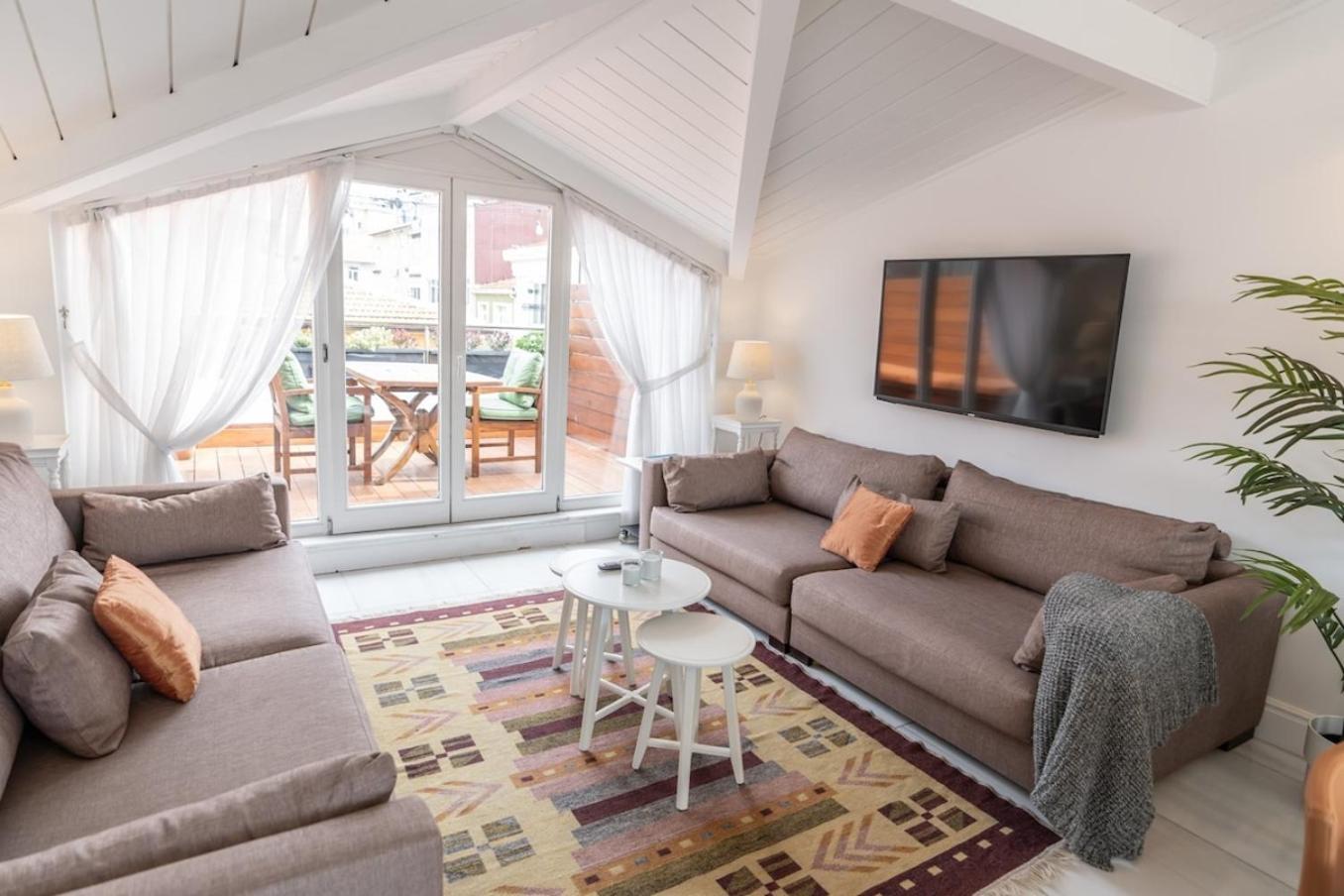 Stylish Duplex In Beyolu With Private Terrace Apartment Istanbul