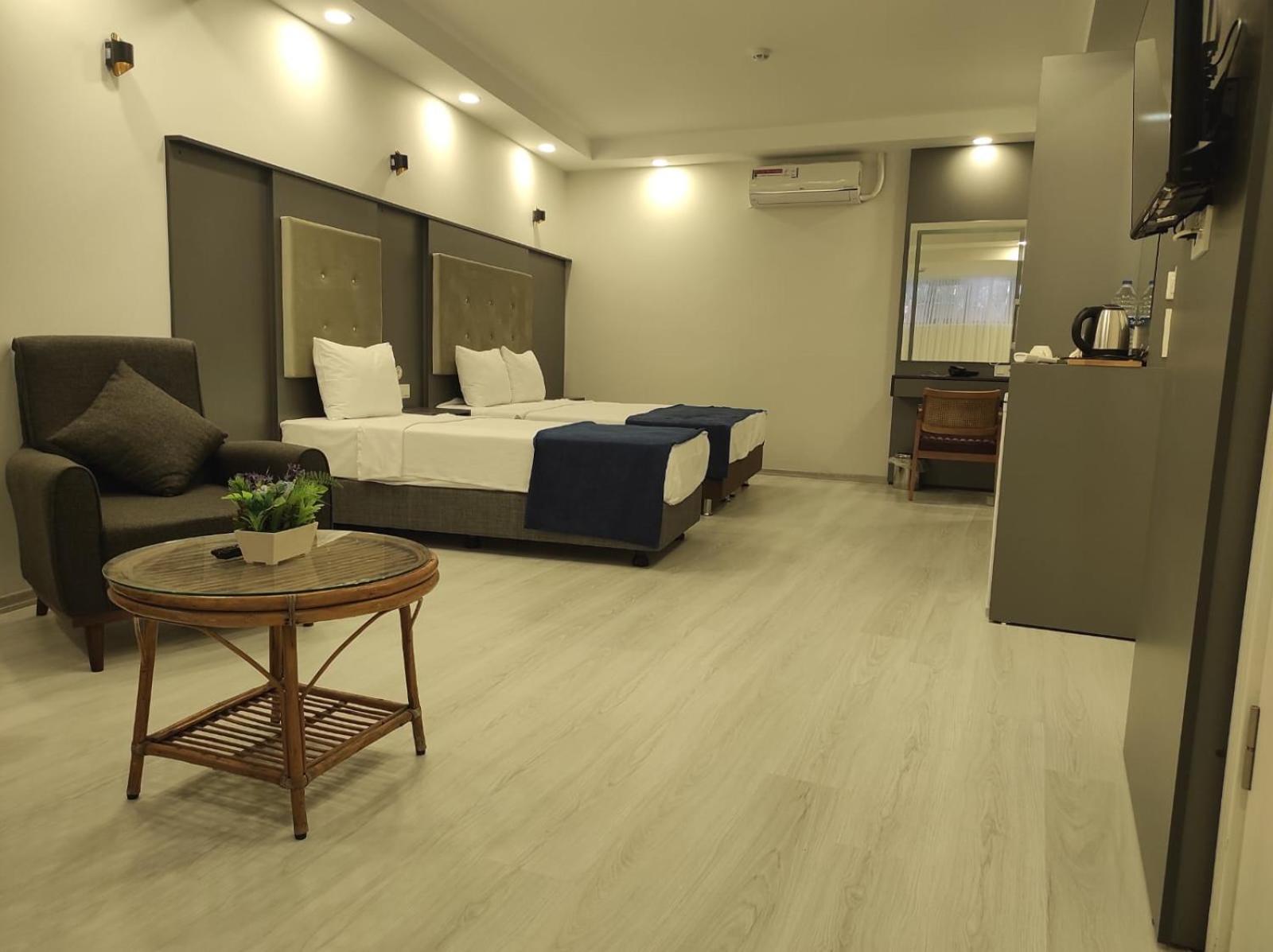 Hotel Esve 3*