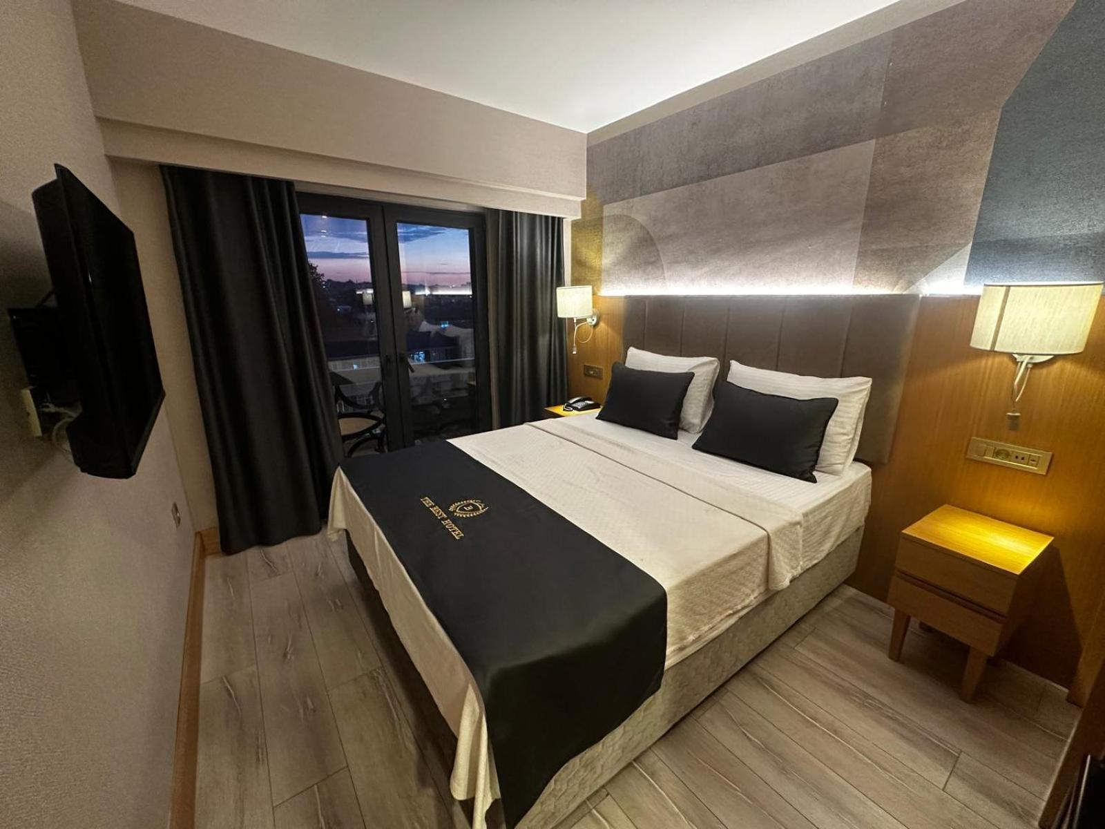 Hotel The