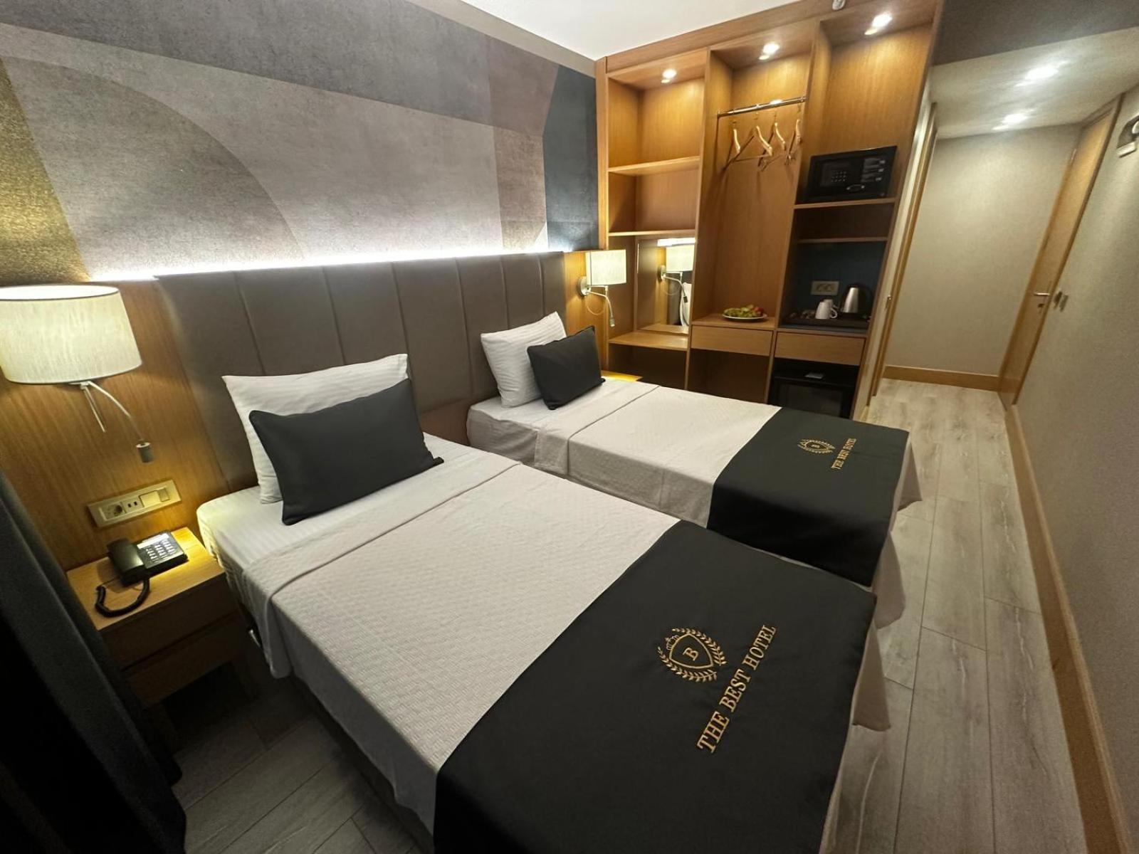 Hotel The