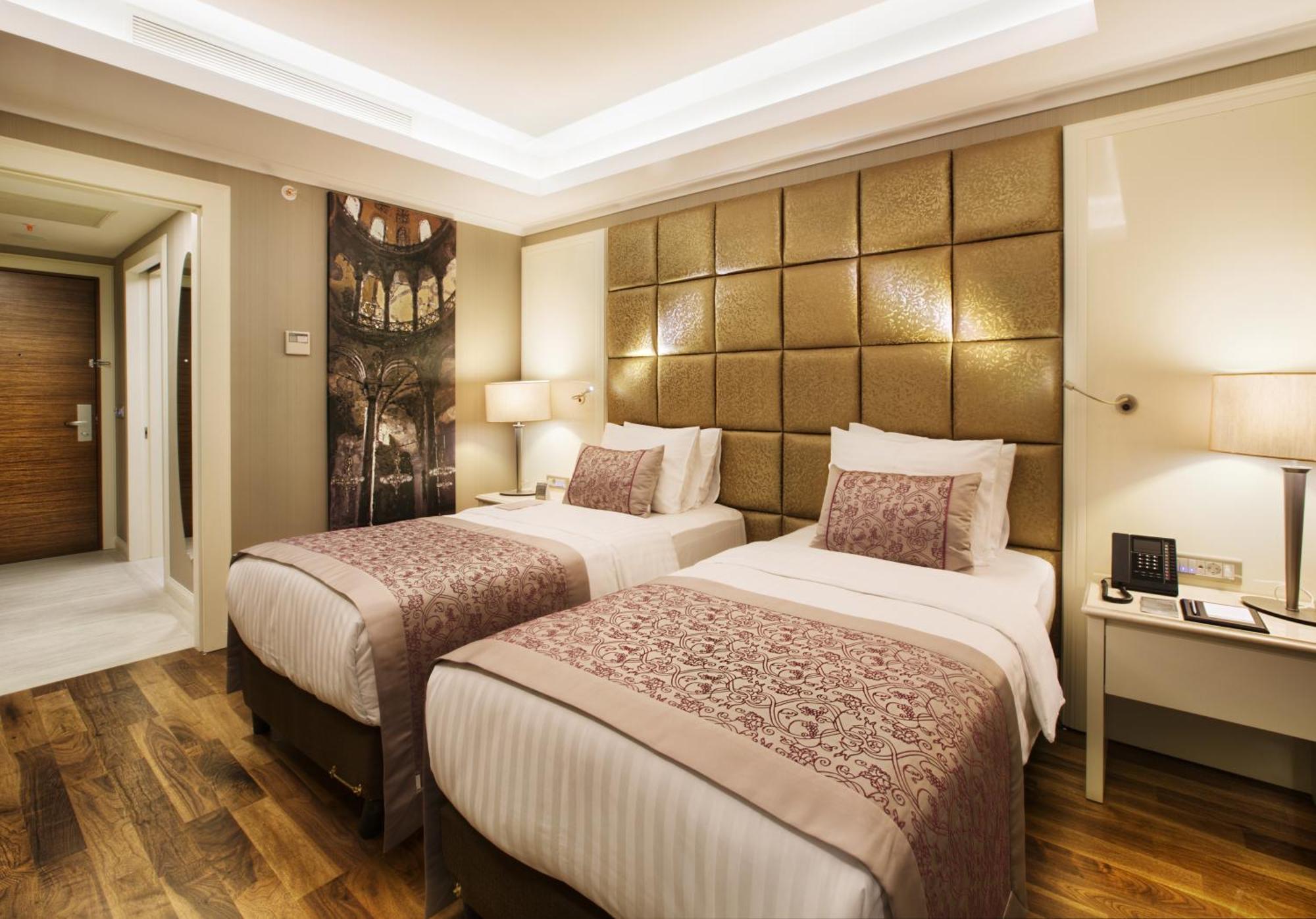 Hotel Dedeman Bostanci & Convention Center 5*
