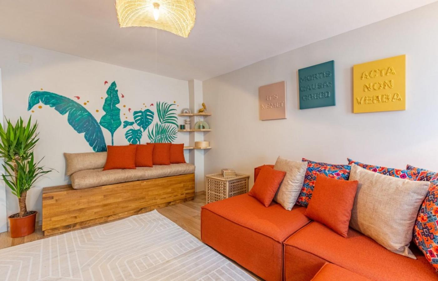 Gorgeous House With Refreshing Garden In Besiktas Apartment *