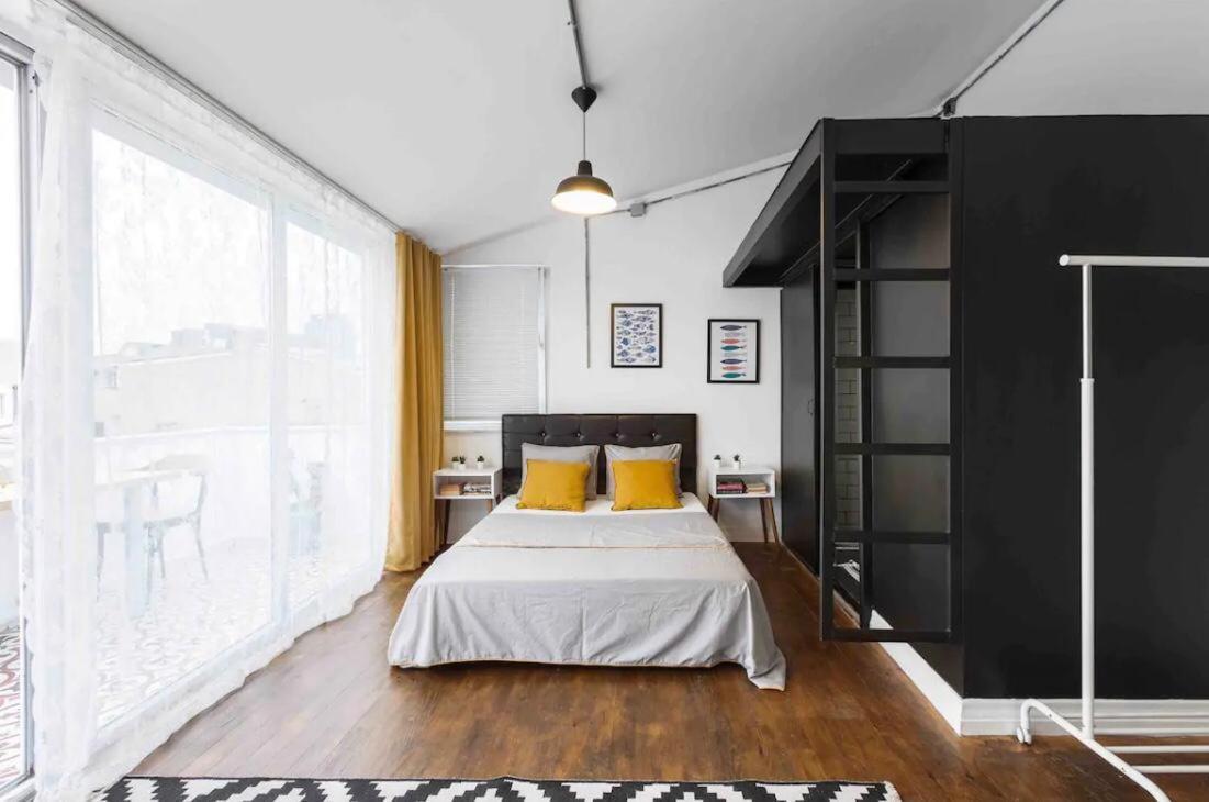 No11 Aparthotel *