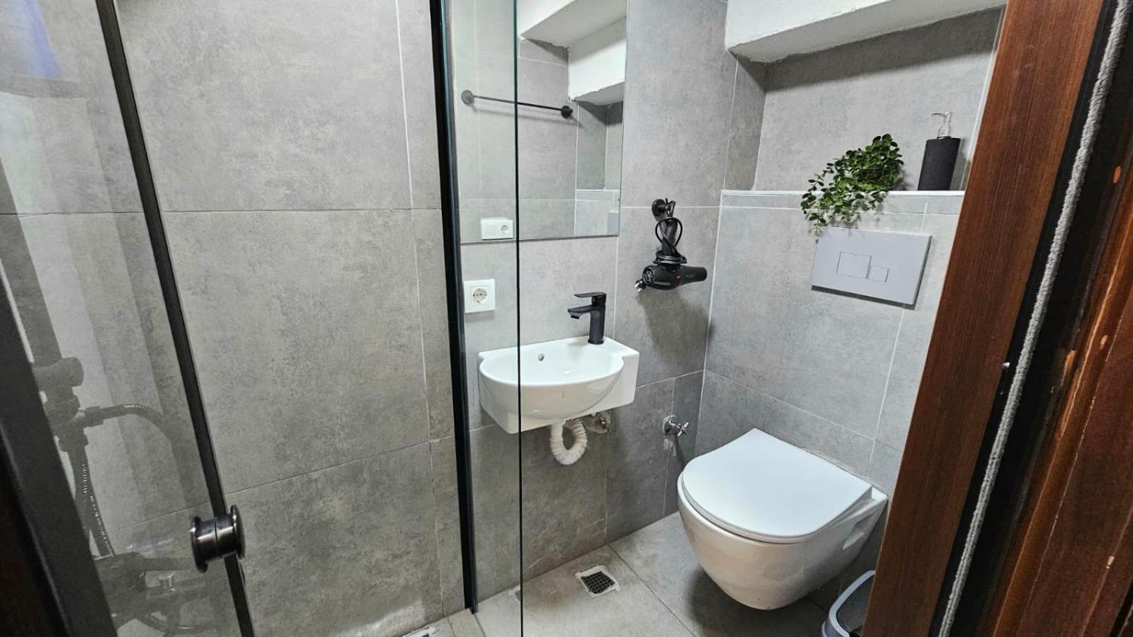 Mahzen Hotel 3*