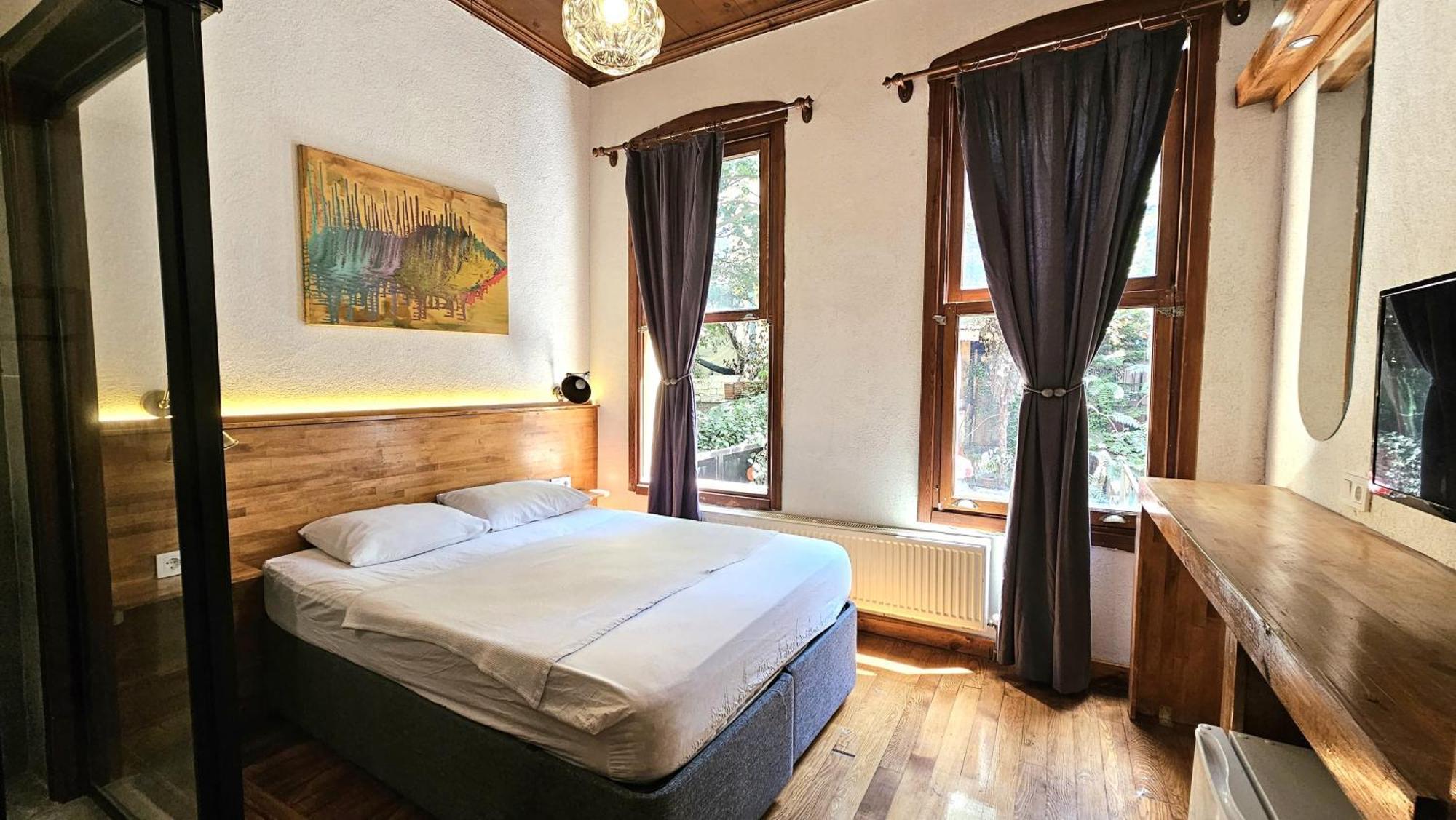 Mahzen Hotel