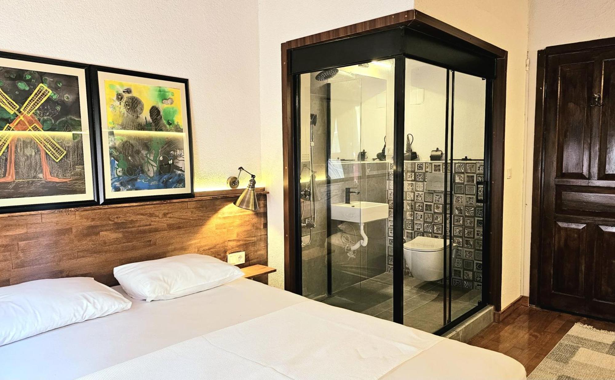 Mahzen Hotel 3*
