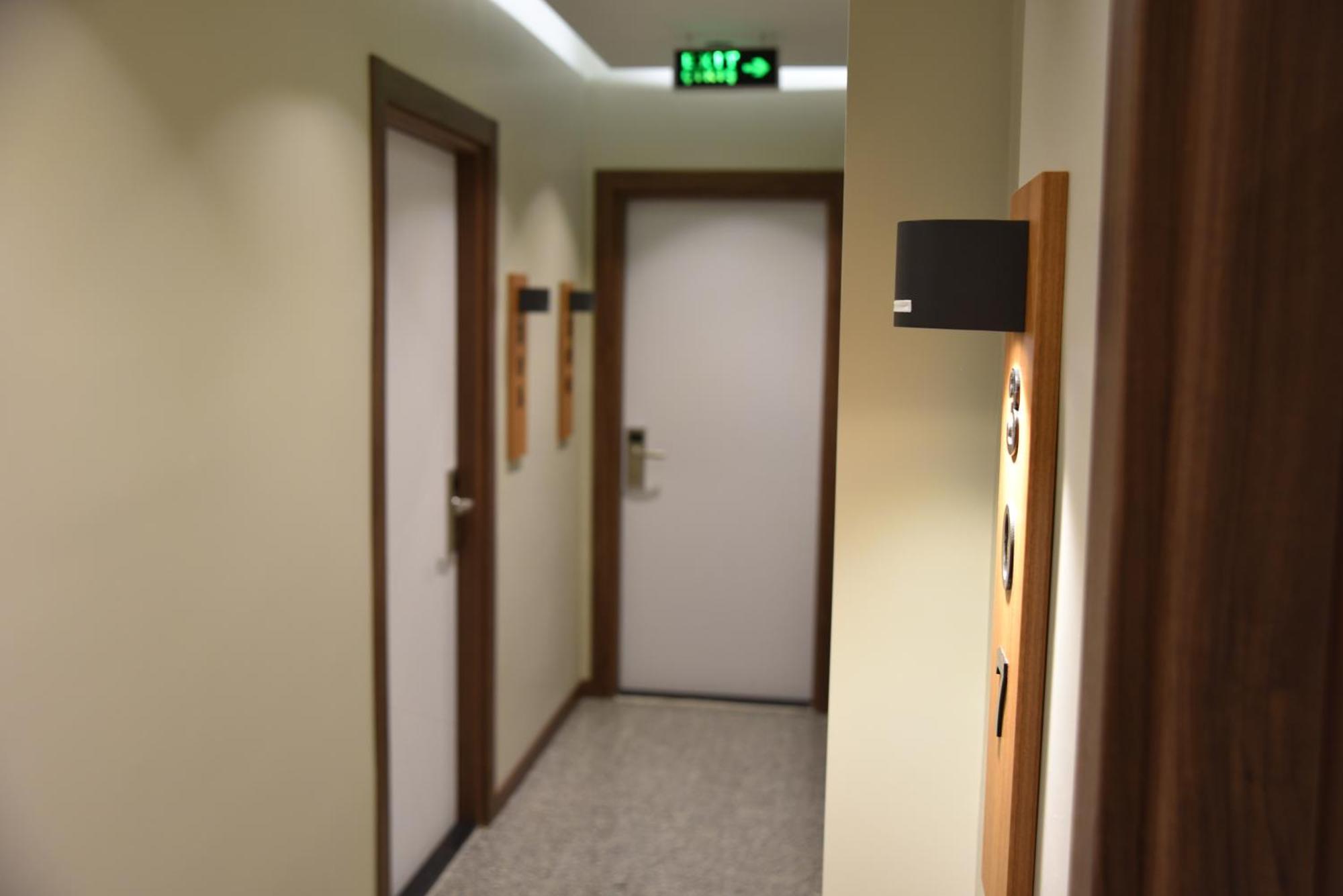 Edwin Hotel 3*