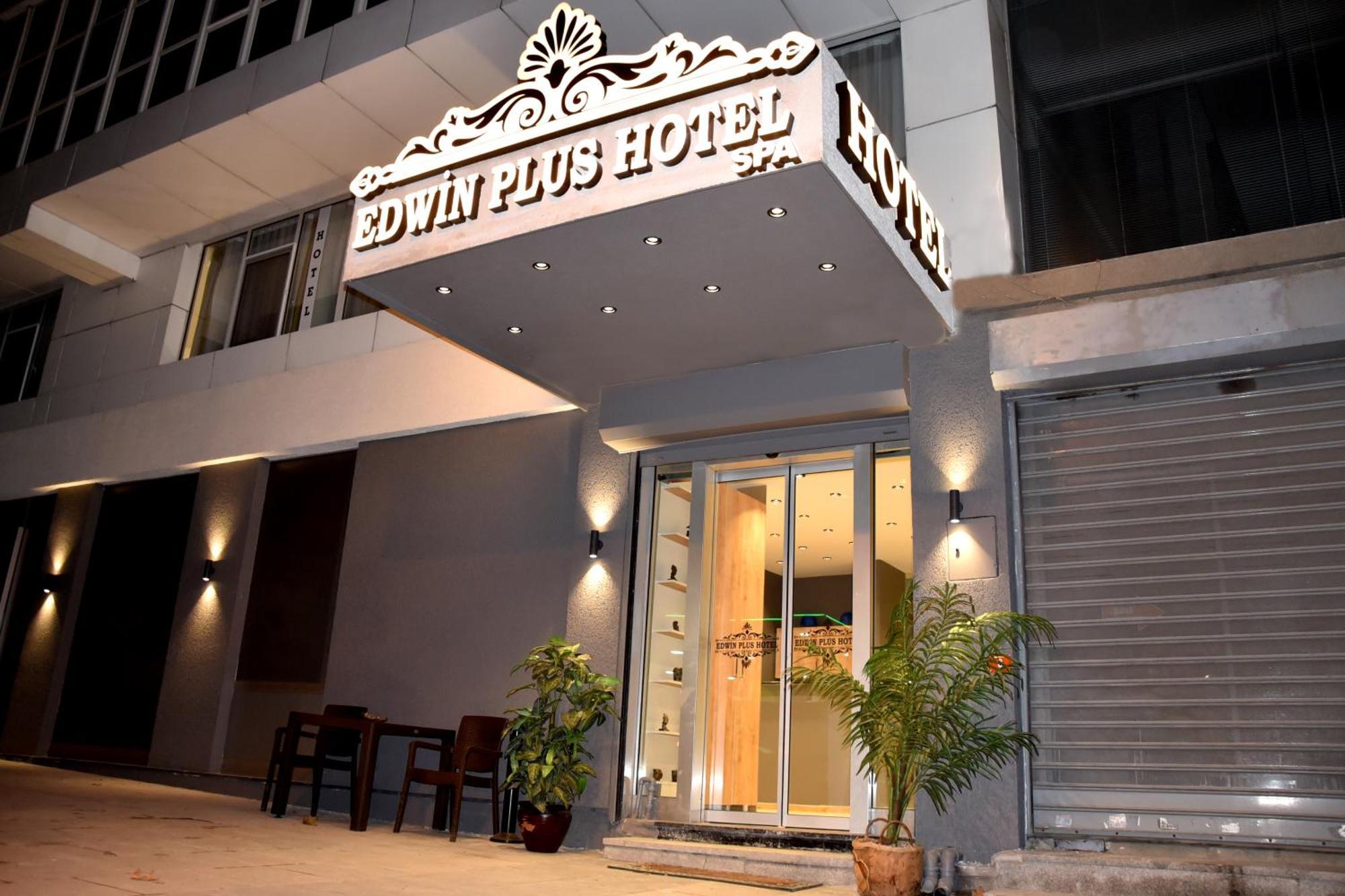 Edwin Hotel 3*