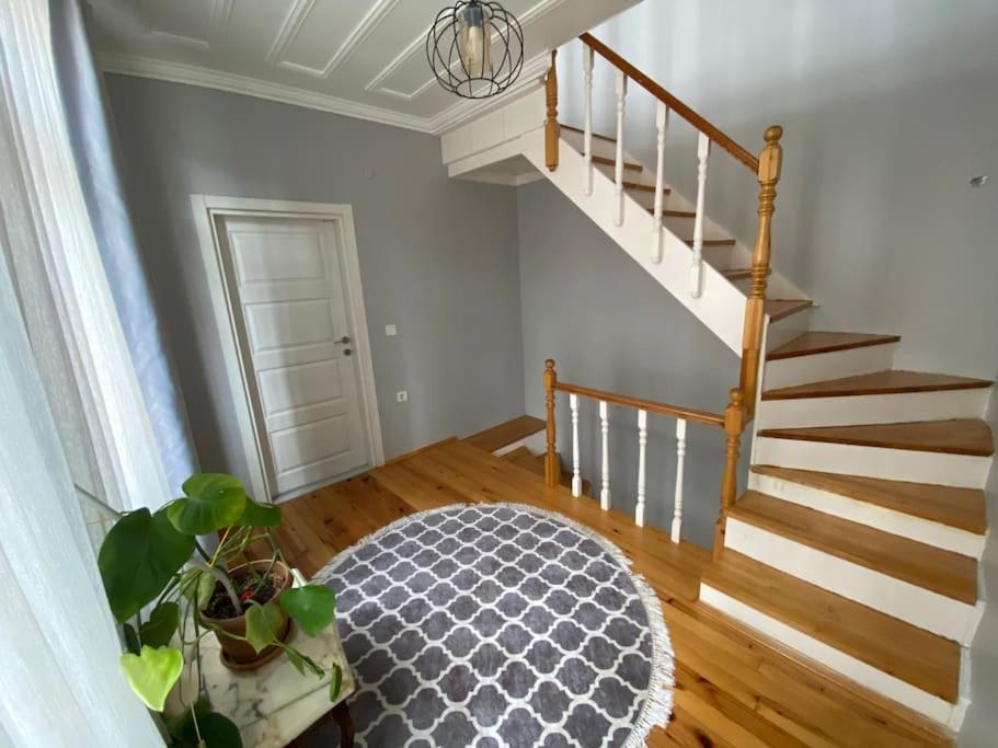 Apartment Tekfur Sarayi Ve Kariye Muezesi Yakininda Tarihi Ev *