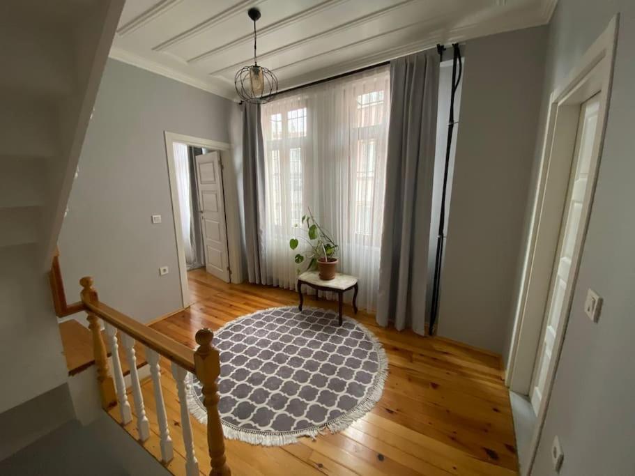Tekfur Sarayi Ve Kariye Muezesi Yakininda Tarihi Ev Apartment *