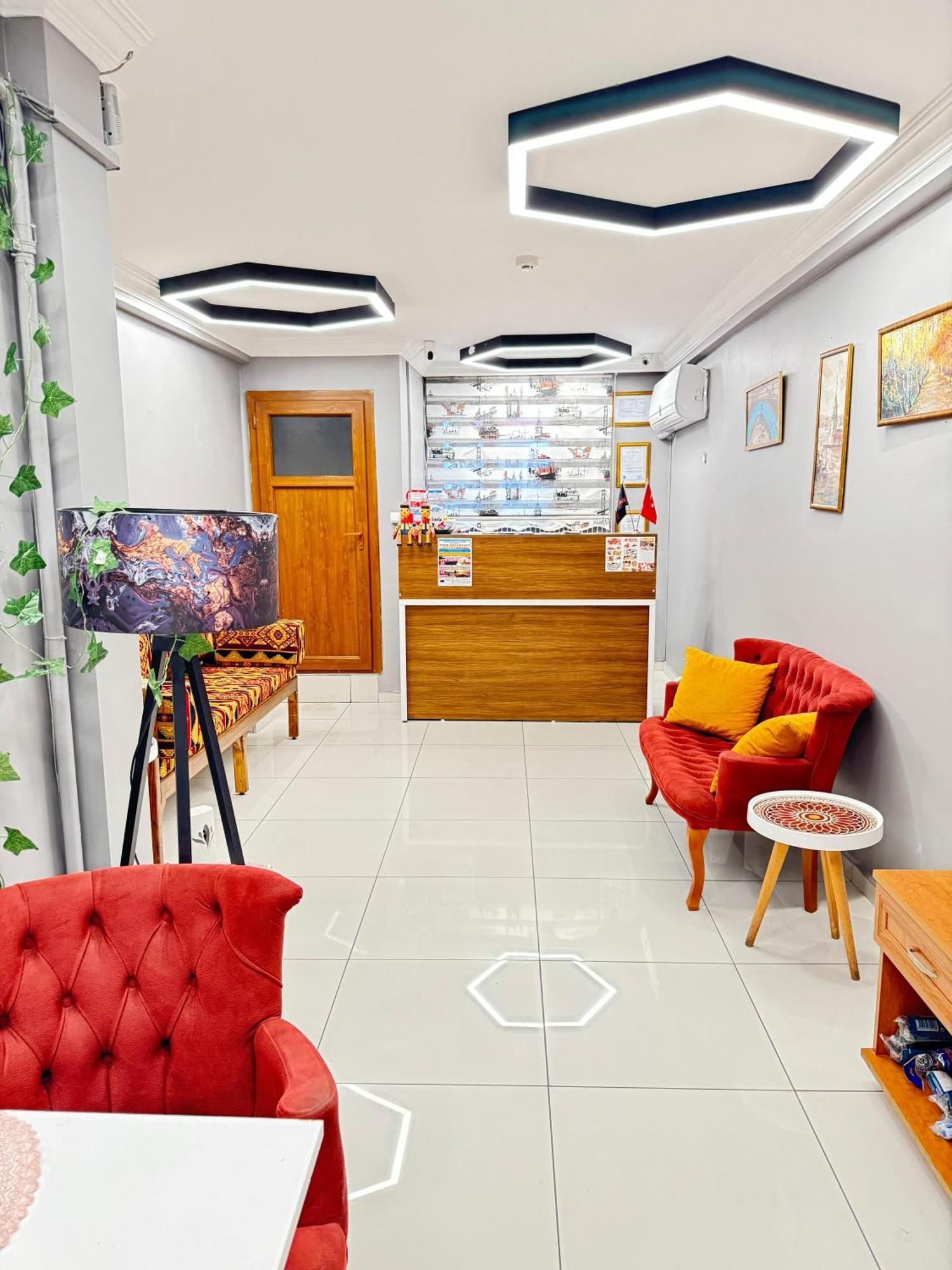 Tavra Otel 2*
