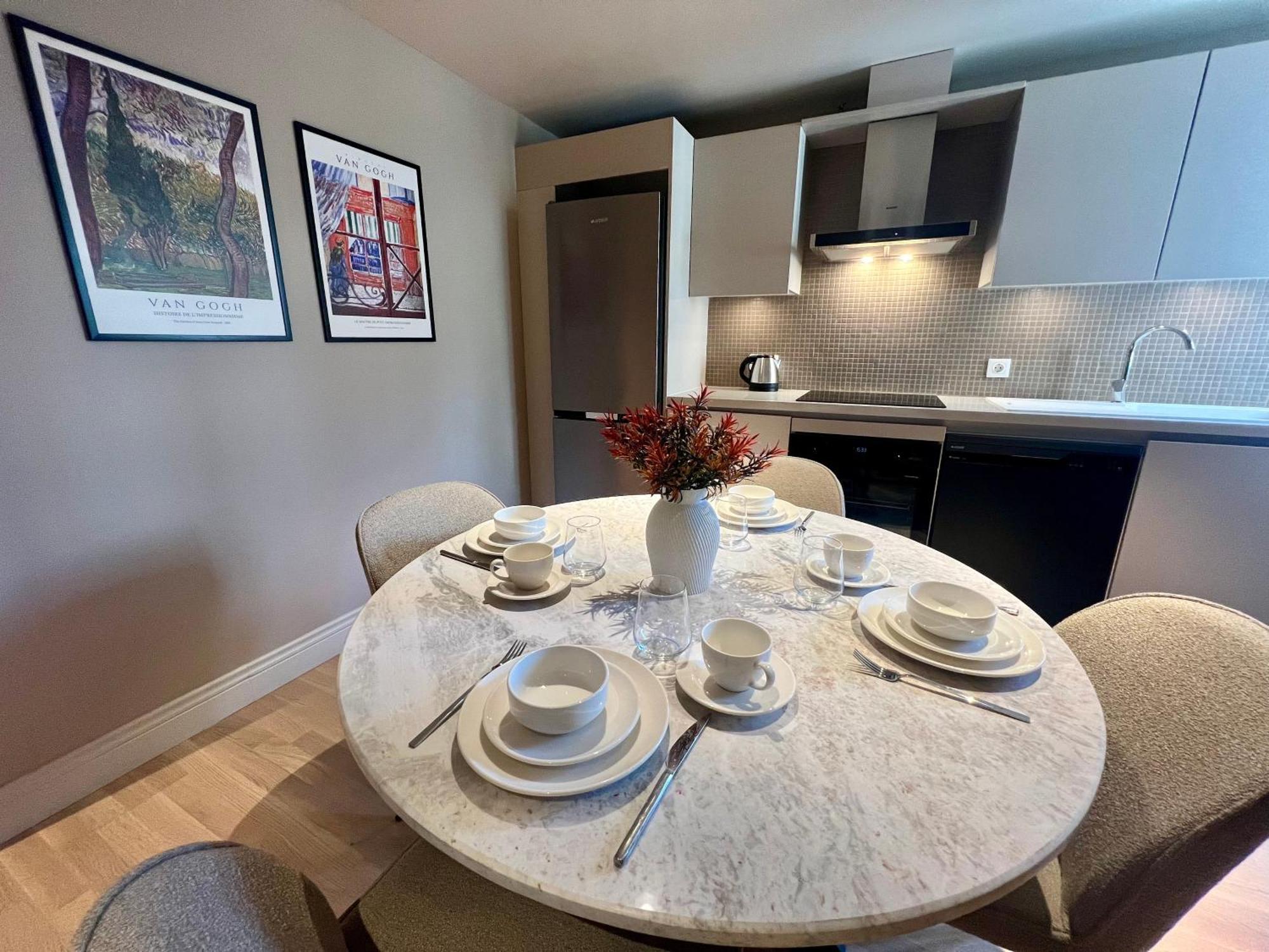 Weingart Hotel 4*