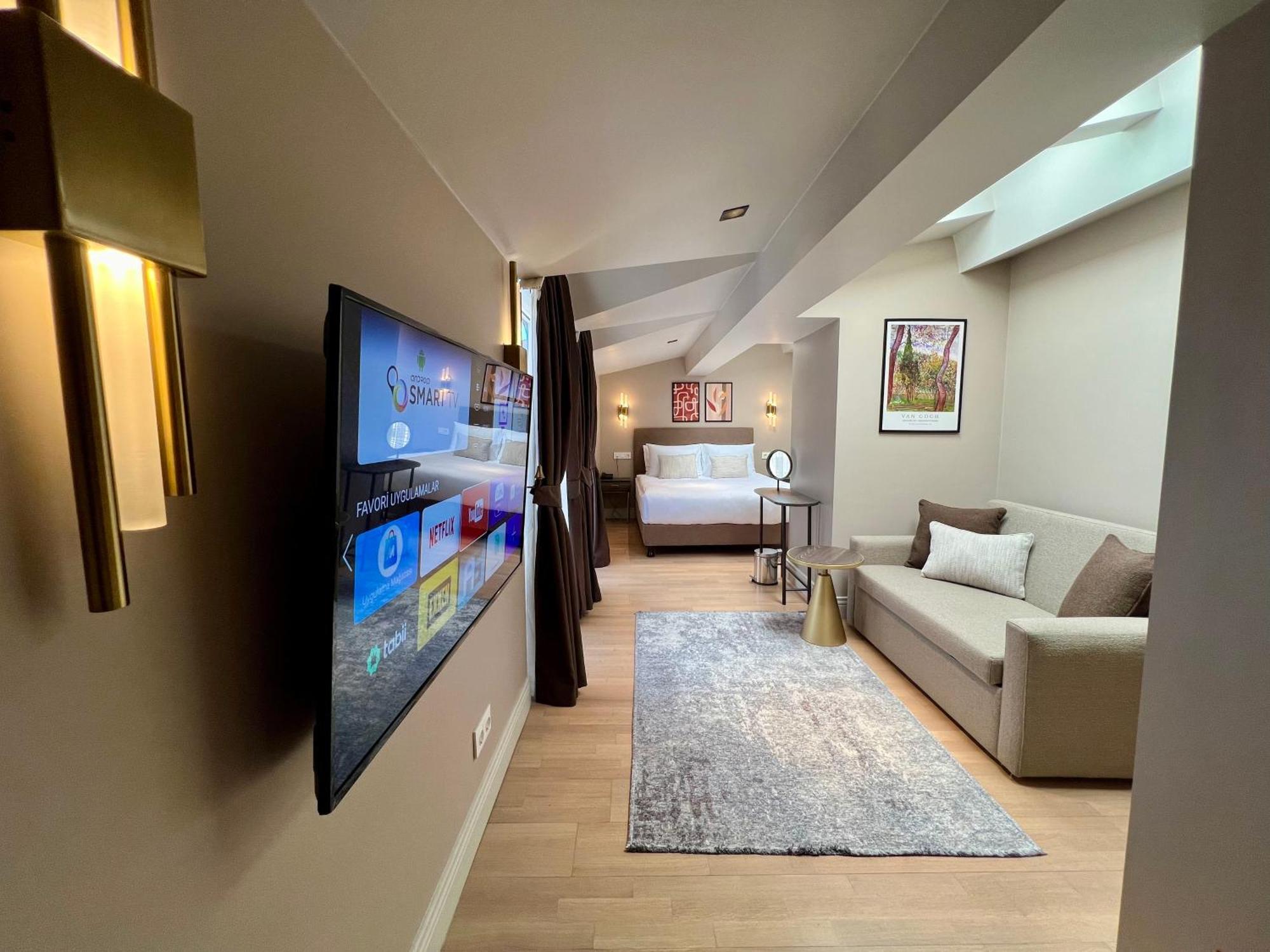 Hotel Weingart 4*