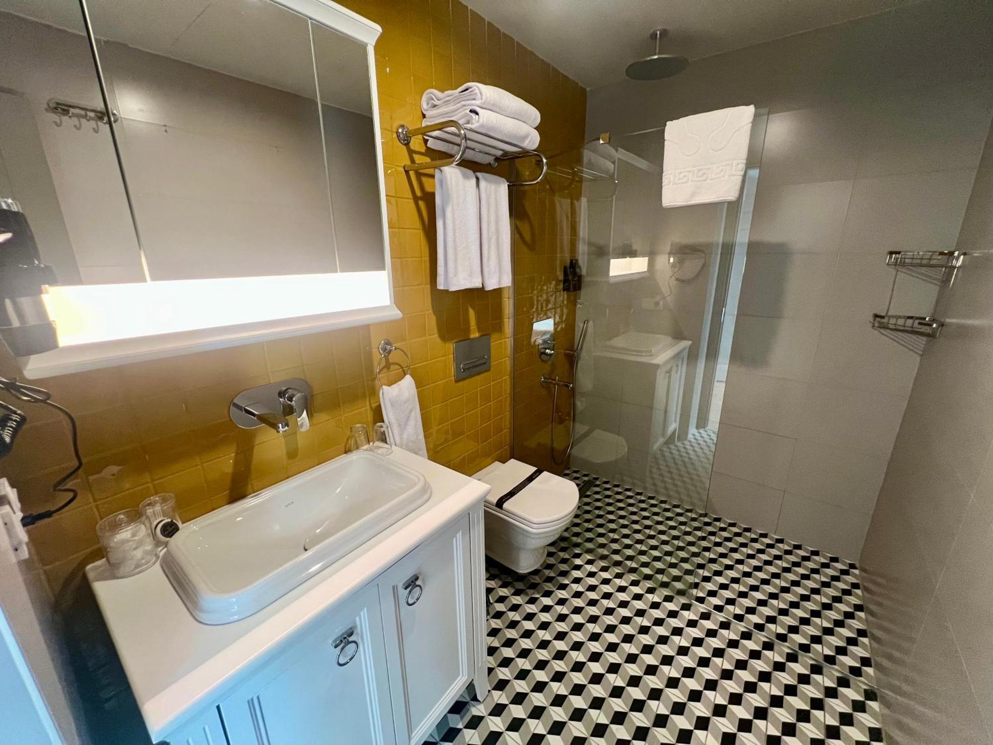 Hotel Weingart Istanbul