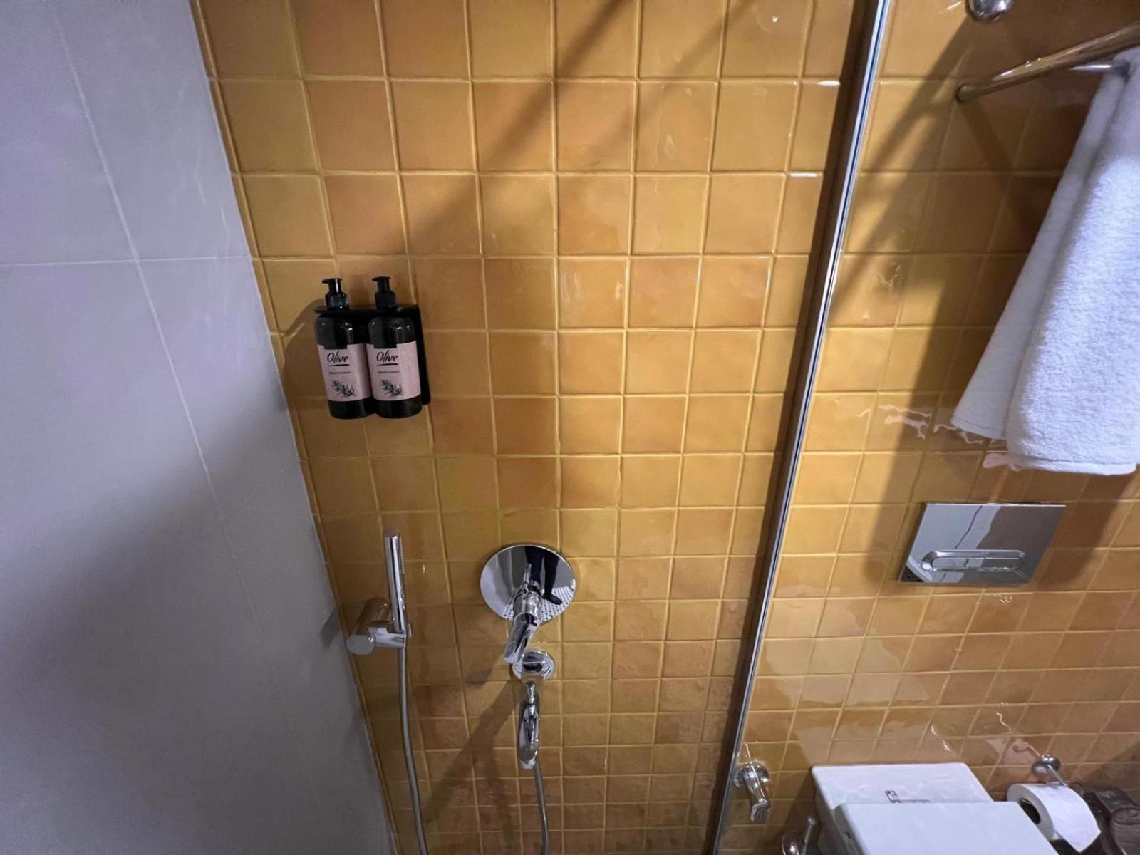 Weingart Hotel