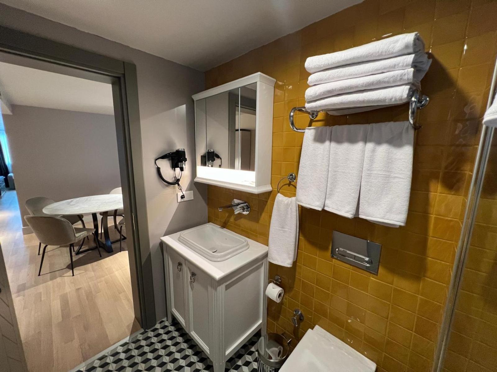 Weingart Hotel