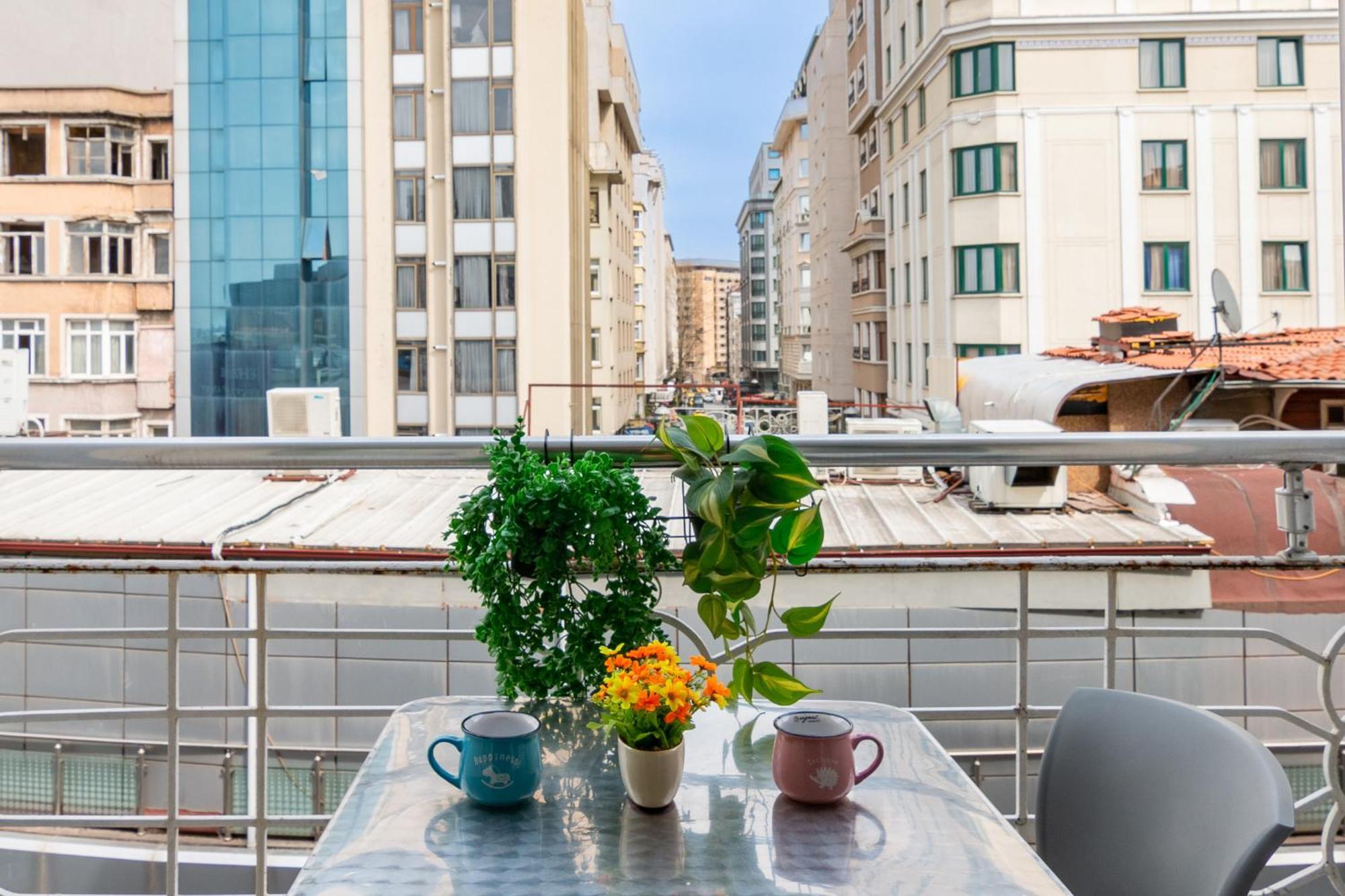 Apartment Taksim Blue