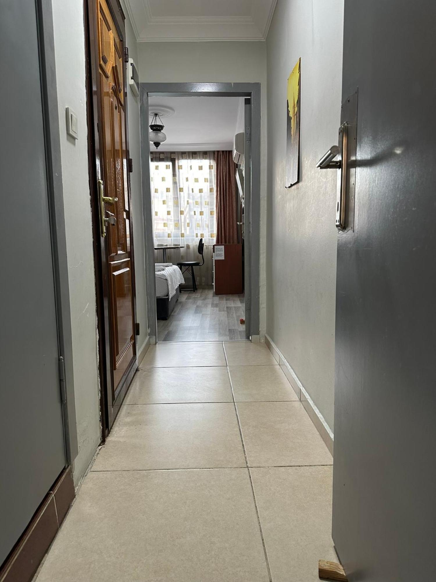 Awwa Apartment