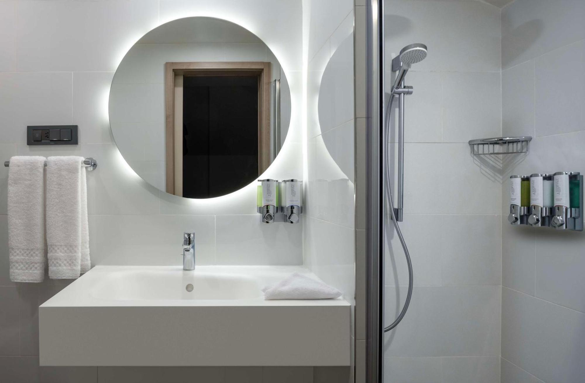 Hampton By Hilton Merter Hotel