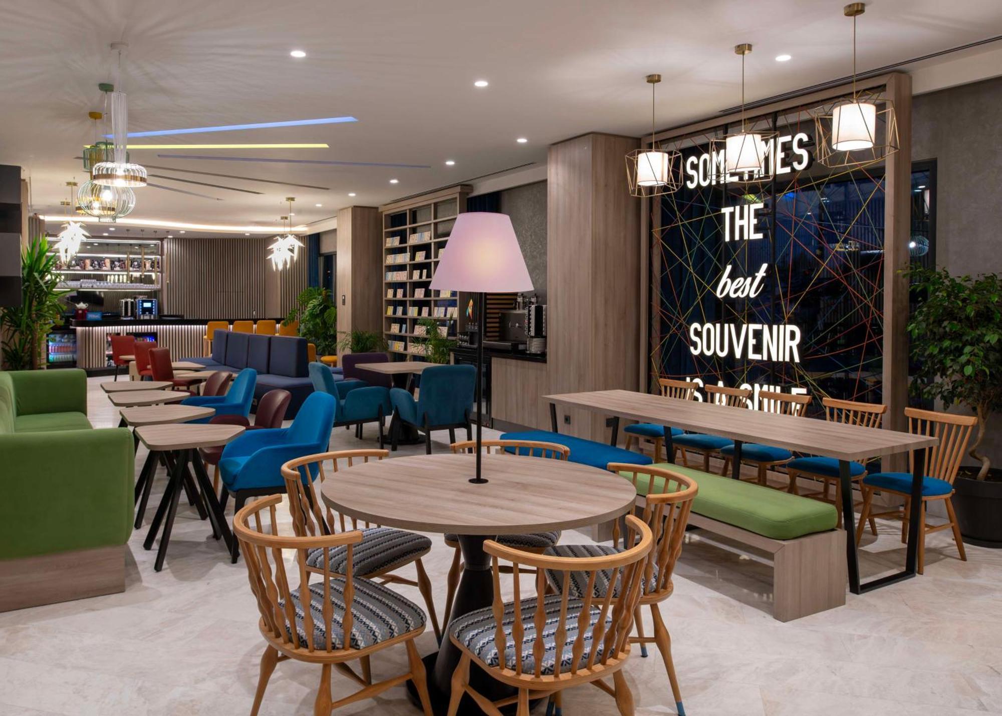 Hotel Hampton By Hilton Merter 3*