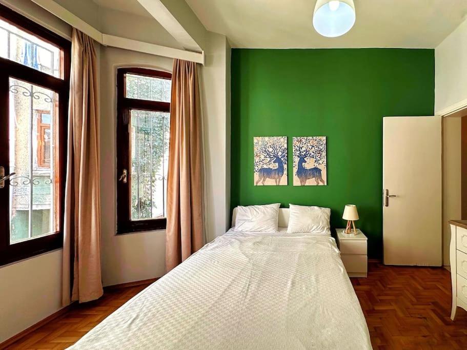 Triplex In Taksim Square With 4 Bedroom Villa Istanbul
