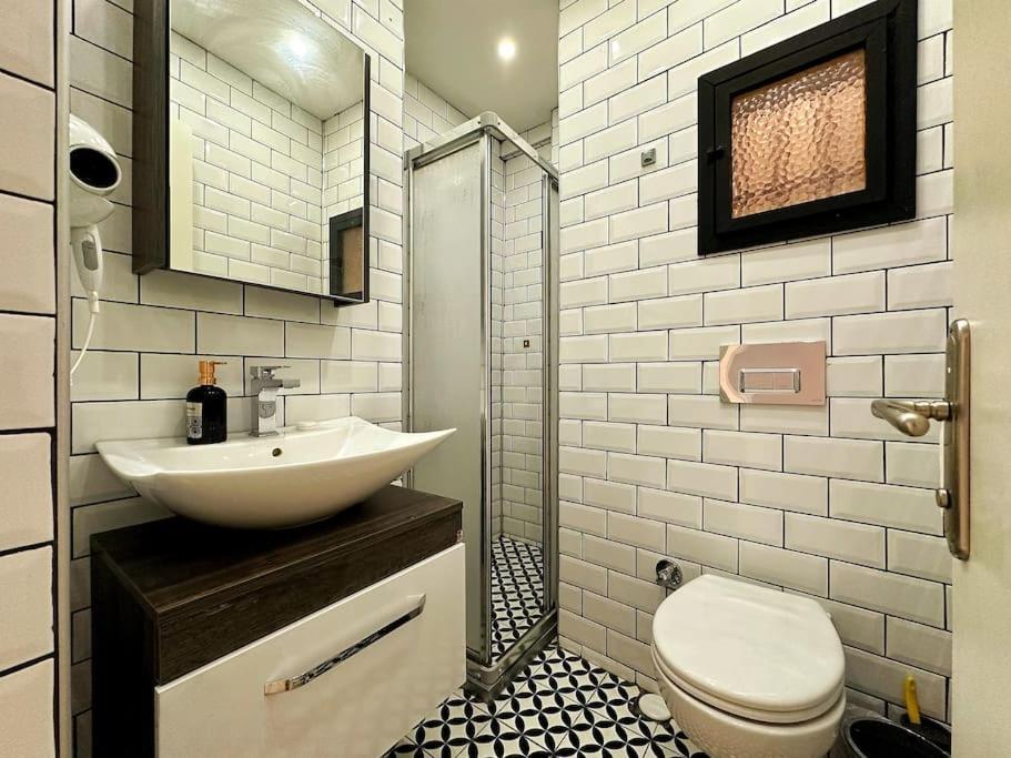 Triplex In Taksim Square With 4 Bedroom Villa *