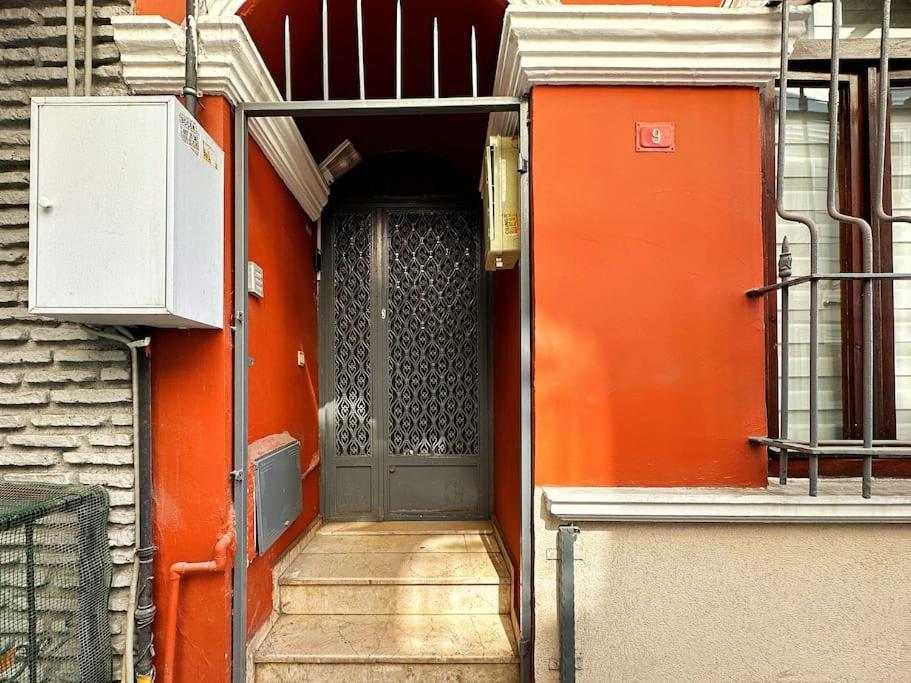 Triplex In Taksim Square With 4 Bedroom Istanbul
