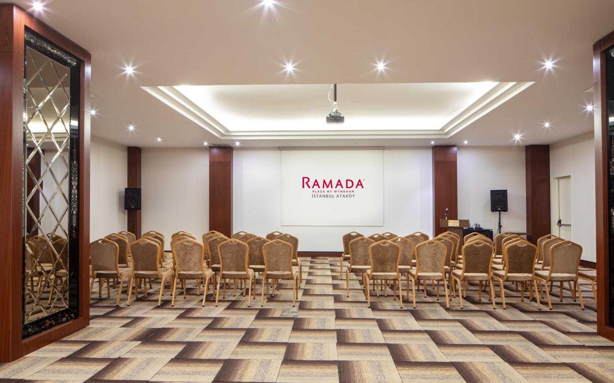 Hotel Ramada Plaza By Wyndham Atakoy