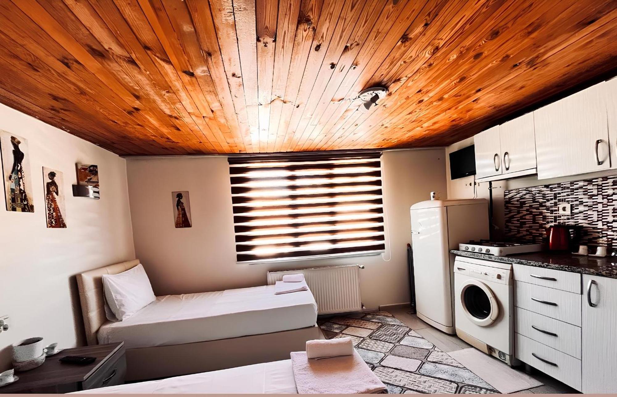 A Happy Morning Apartment *