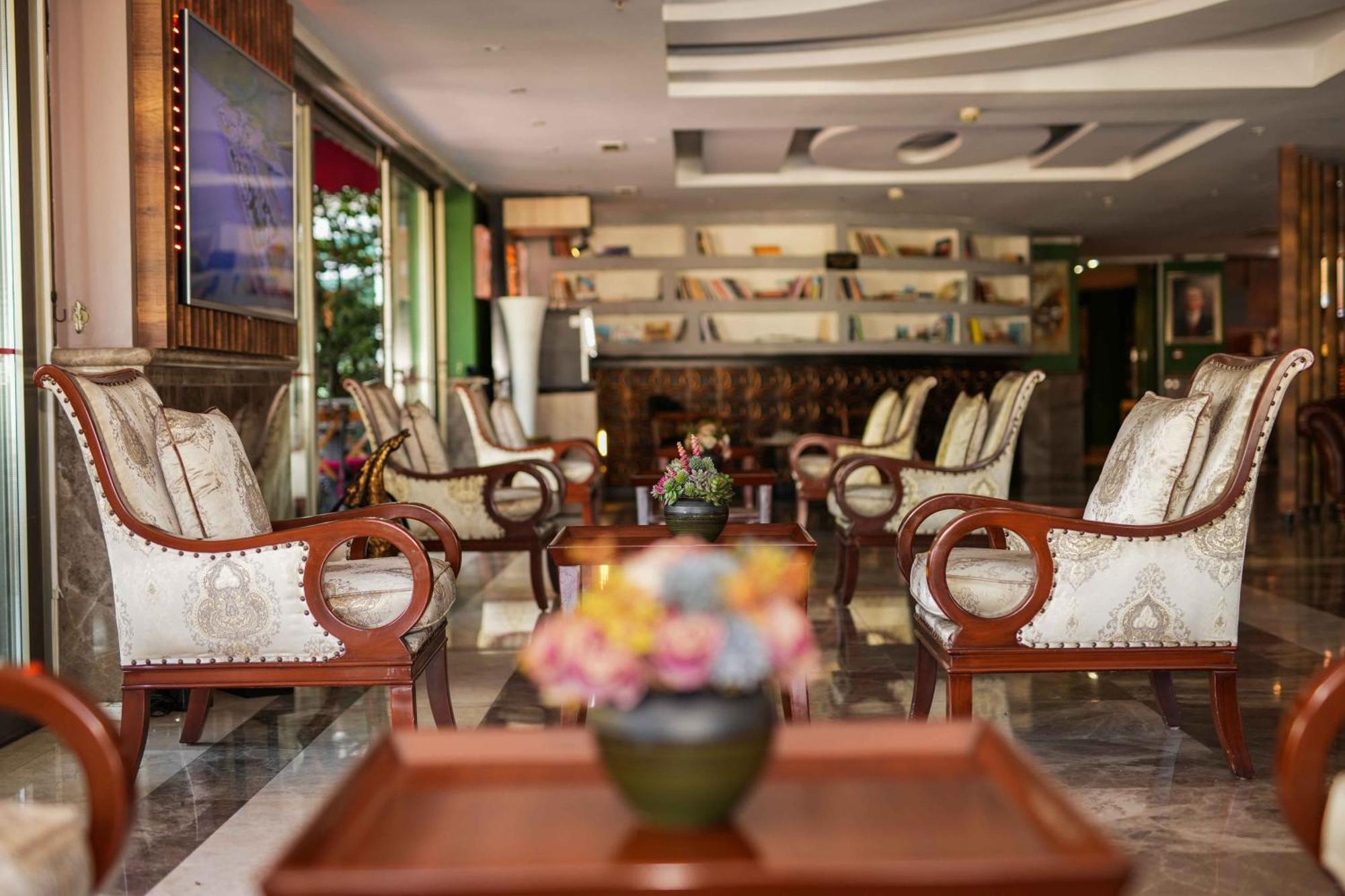 Boris Beylikduezue Hotel