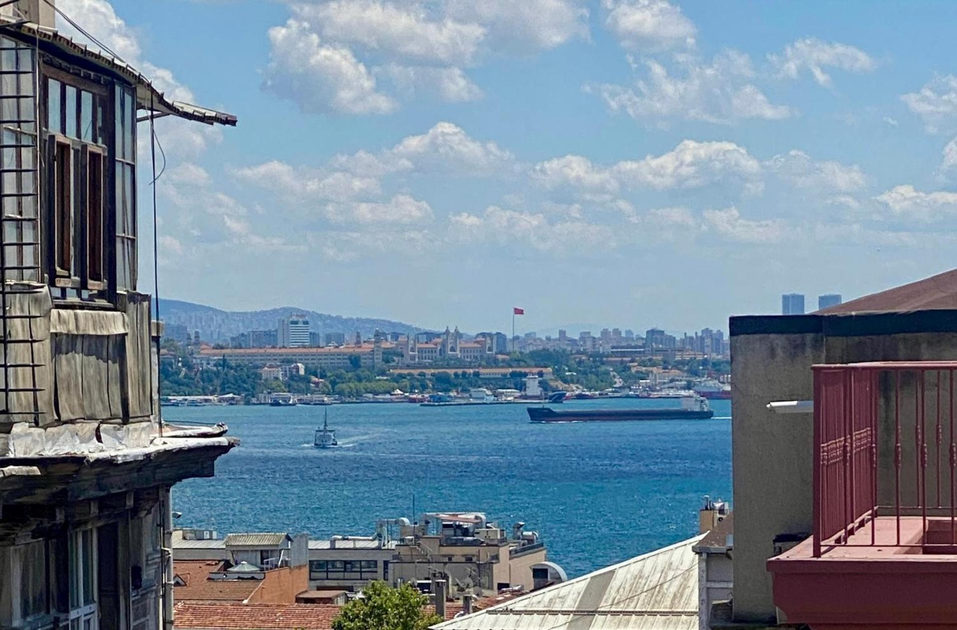 Apartment Galata Garden Design Flat Istanbul