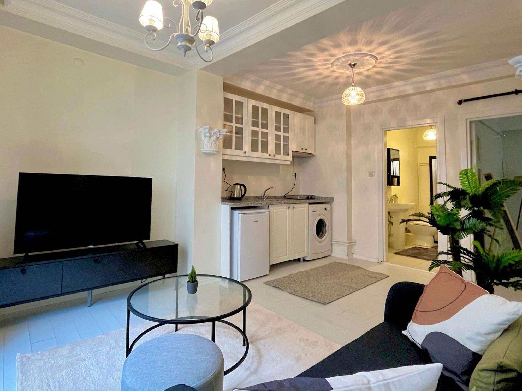 W/ New Furnitures Next To Istiklal Street And Taksim Square Aparthotel Istanbul