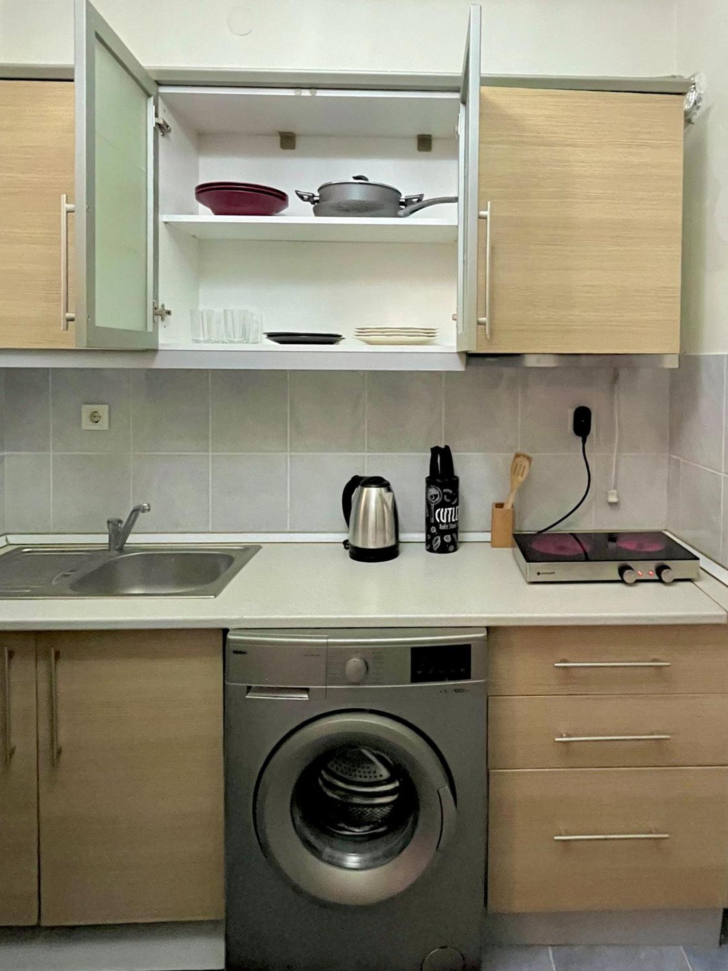 Aparthotel W/ New Furnitures Next To Istiklal Street And Taksim Square *