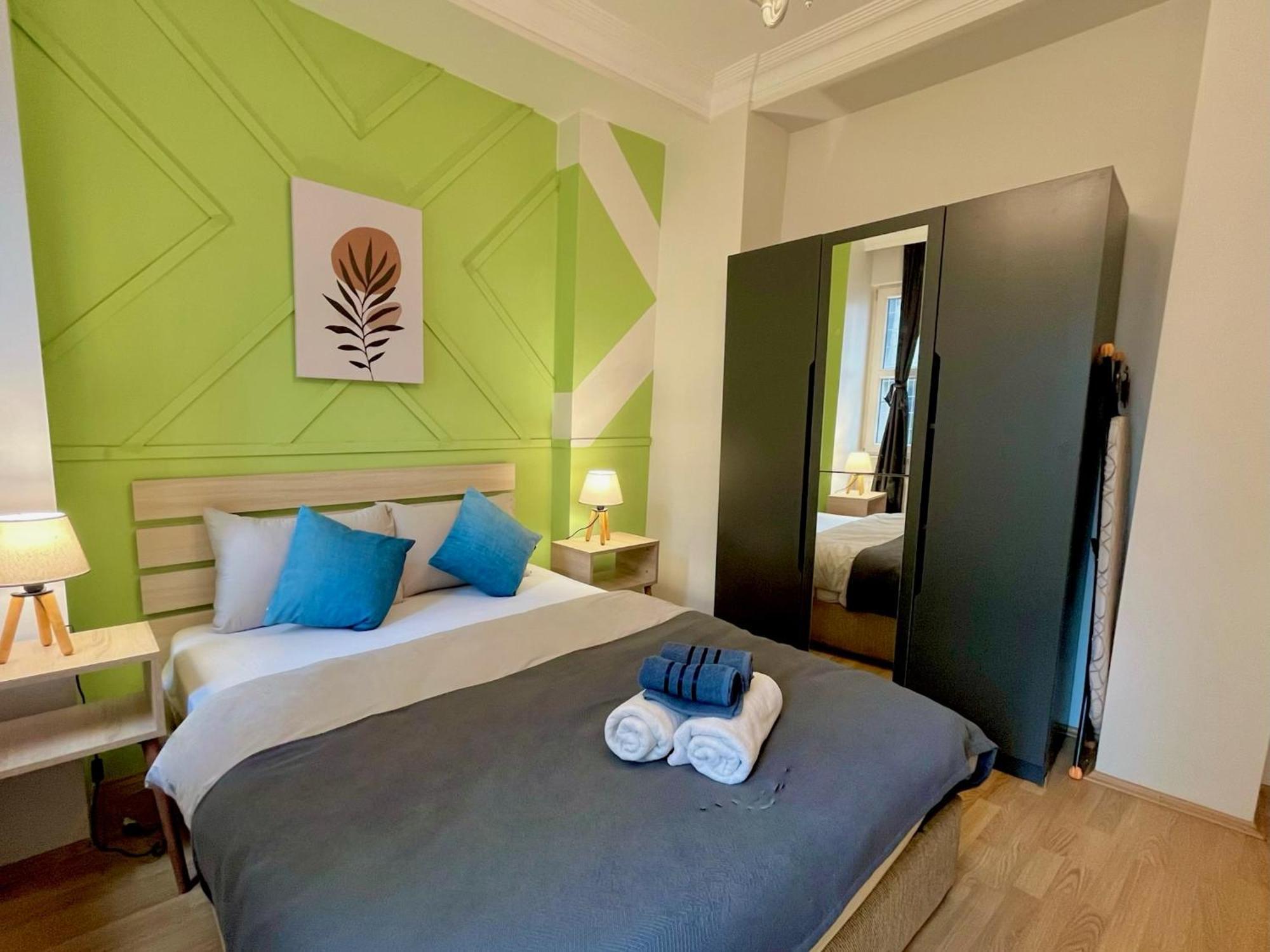 W/ New Furnitures Next To Istiklal Street And Taksim Square Aparthotel