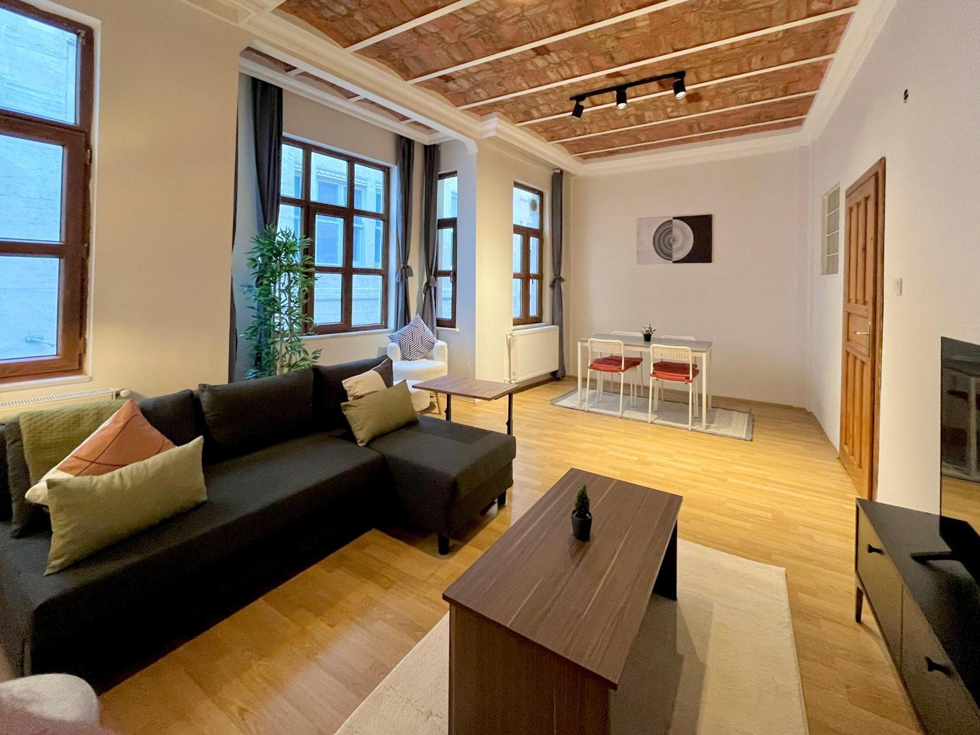 W/ New Furnitures Next To Istiklal Street And Taksim Square Aparthotel *