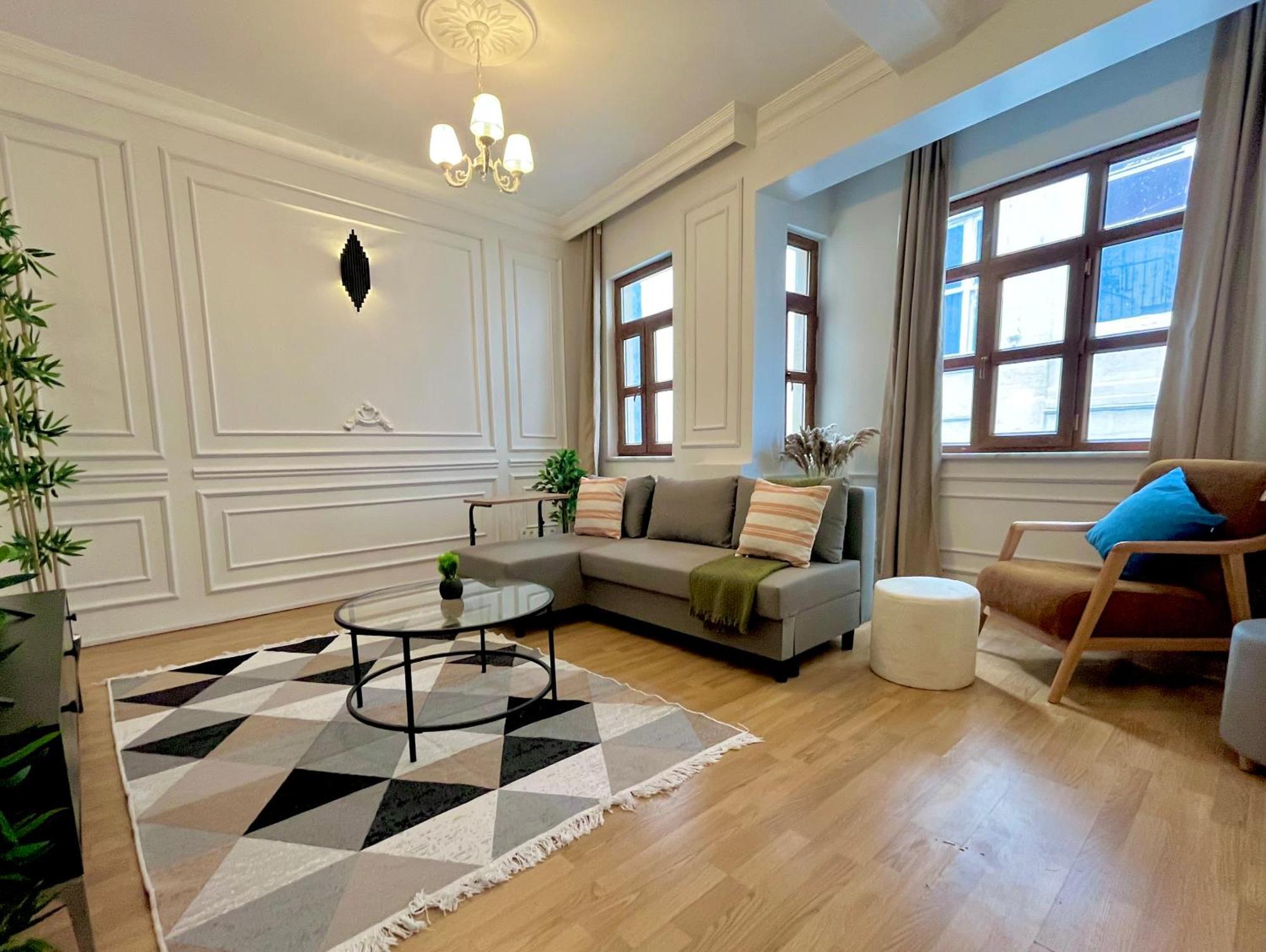 W/ New Furnitures Next To Istiklal Street And Taksim Square Aparthotel *