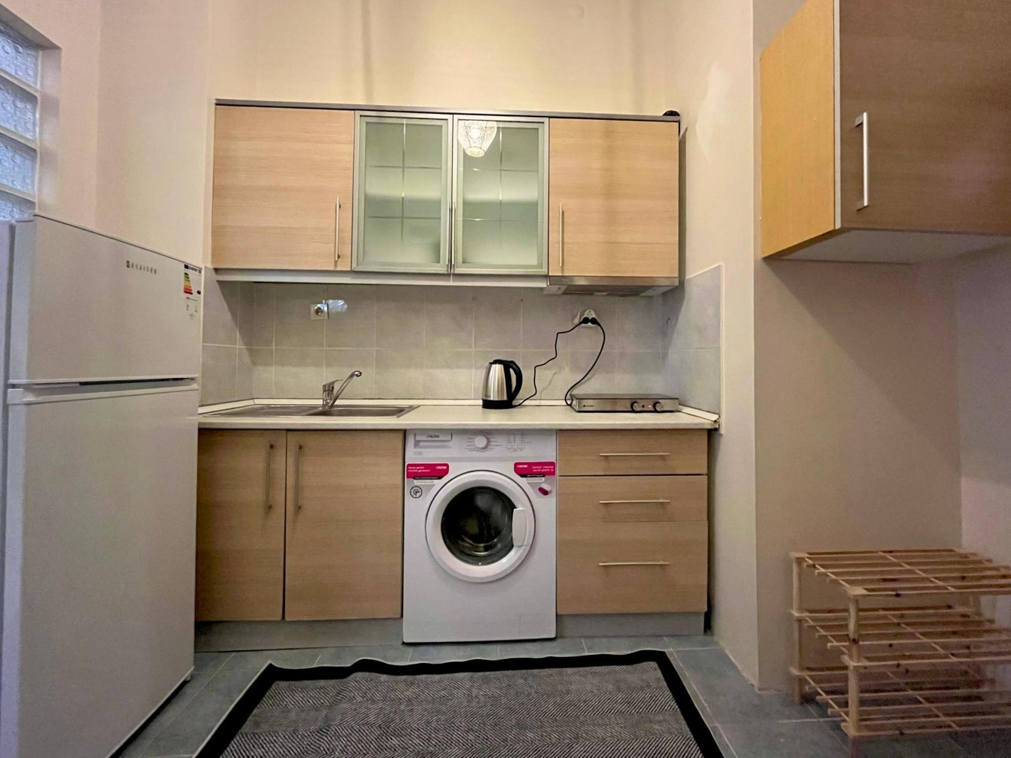 Aparthotel W/ New Furnitures Next To Istiklal Street And Taksim Square *
