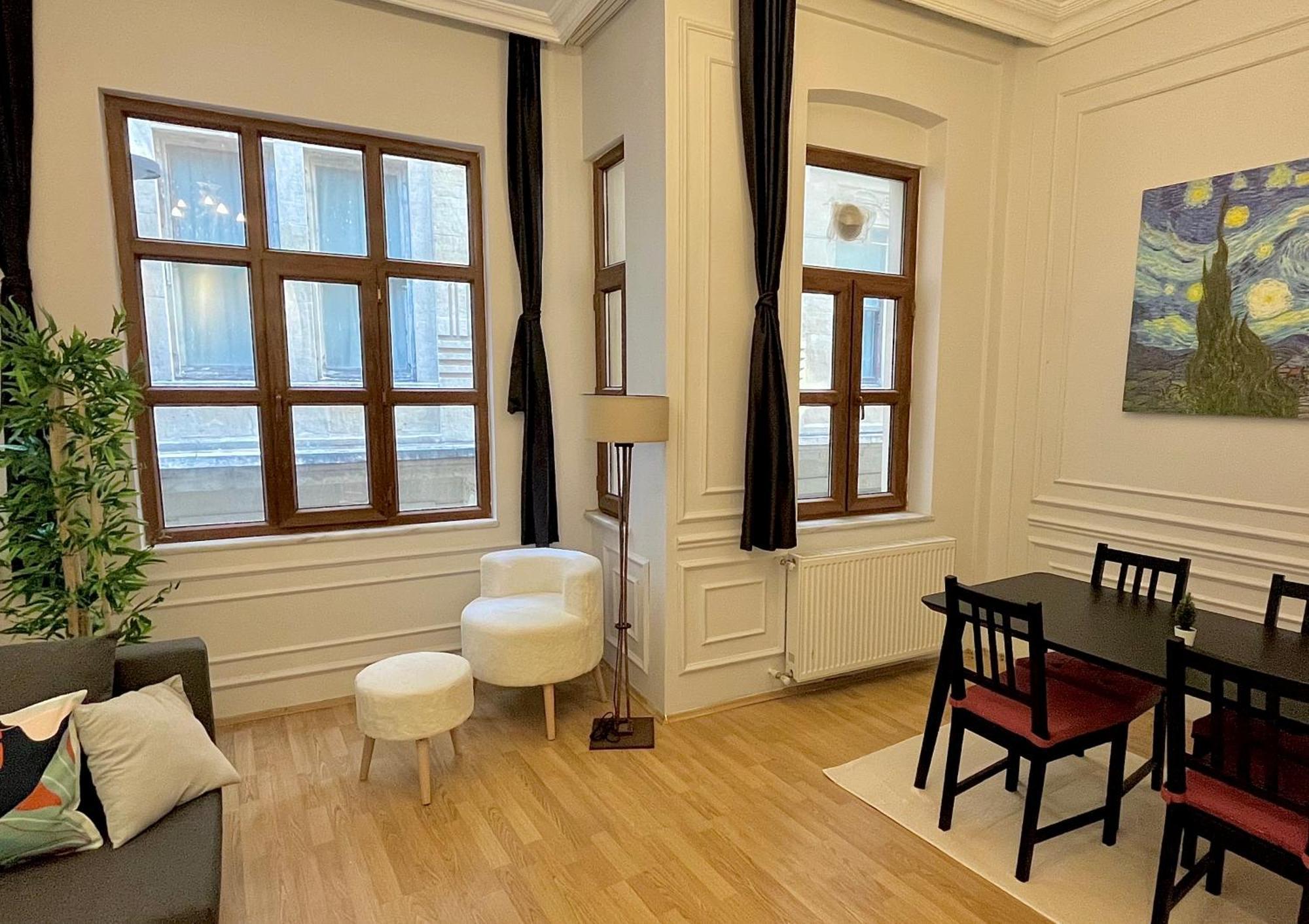 W/ New Furnitures Next To Istiklal Street And Taksim Square *