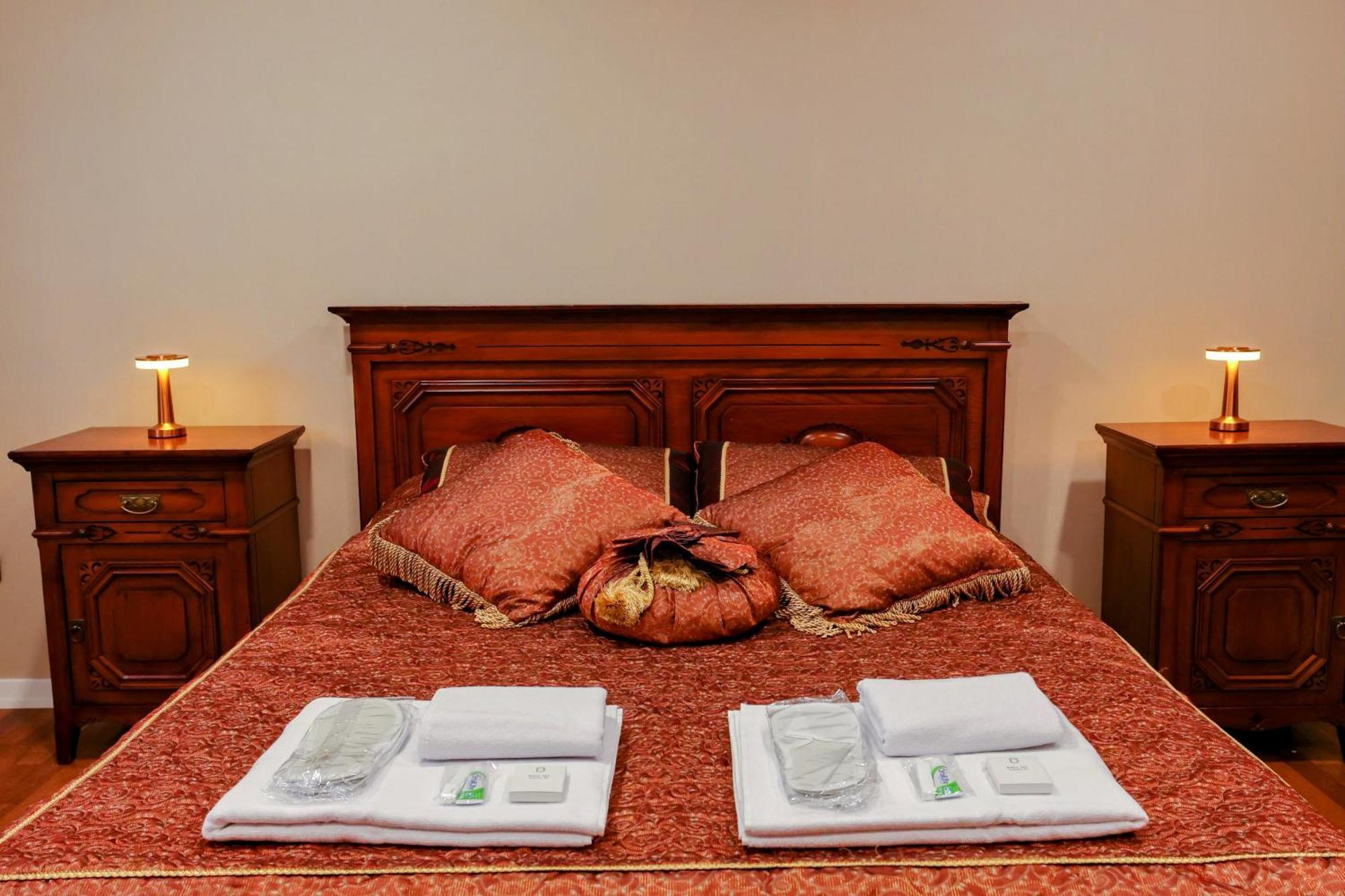 Isitmali Havuzlu Lueks Villa