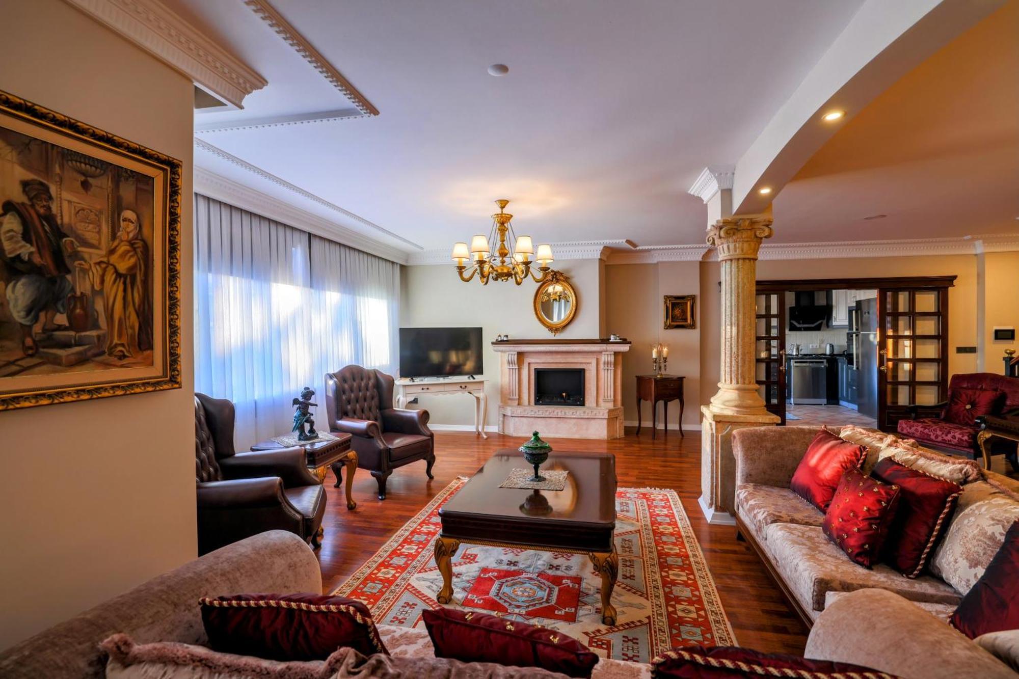 Isitmali Havuzlu Lueks Villa