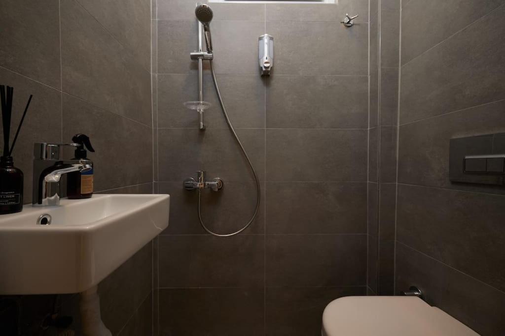Spacious 6br 3bath Ac In Center - Santur D5-6 Apartment *
