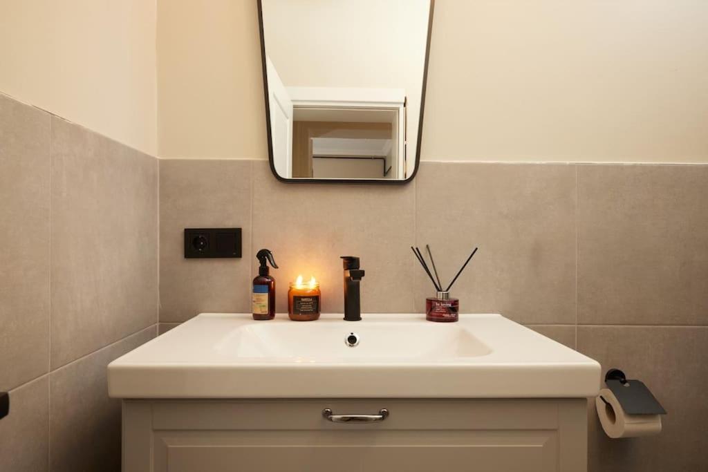 Spacious 6br 3bath Ac In Center - Santur D5-6 Apartment